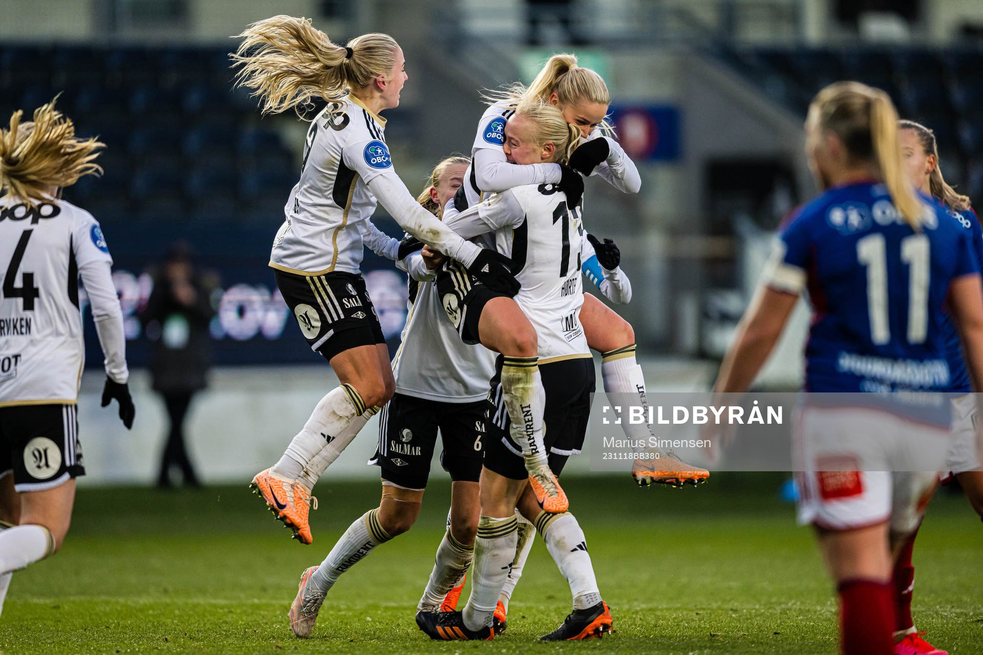 Sara Iren Lindbak Hørte of Rosenborg celebrates