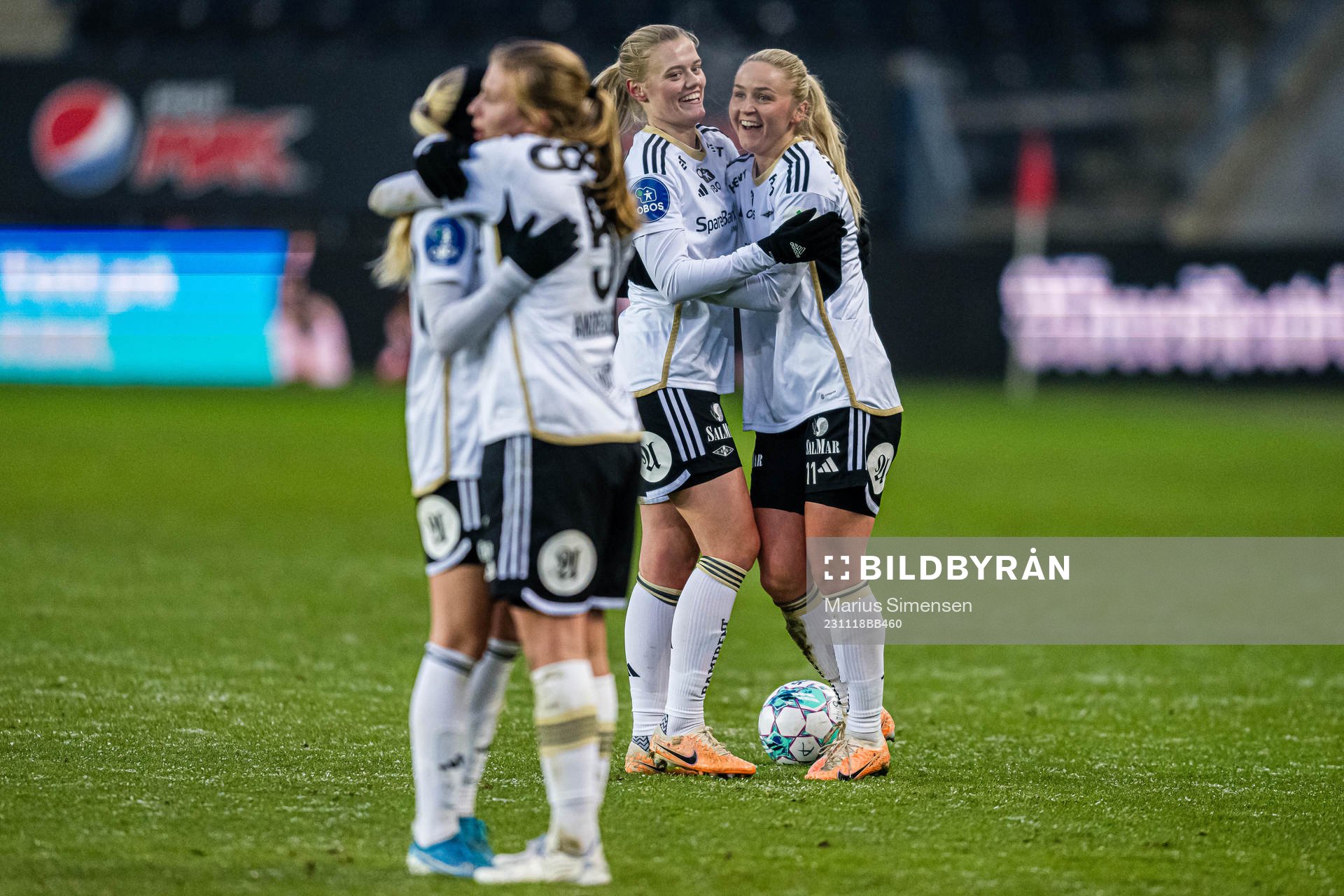 Mathilde Harviken and Anna Jøsendal of Rosenborg celebrates