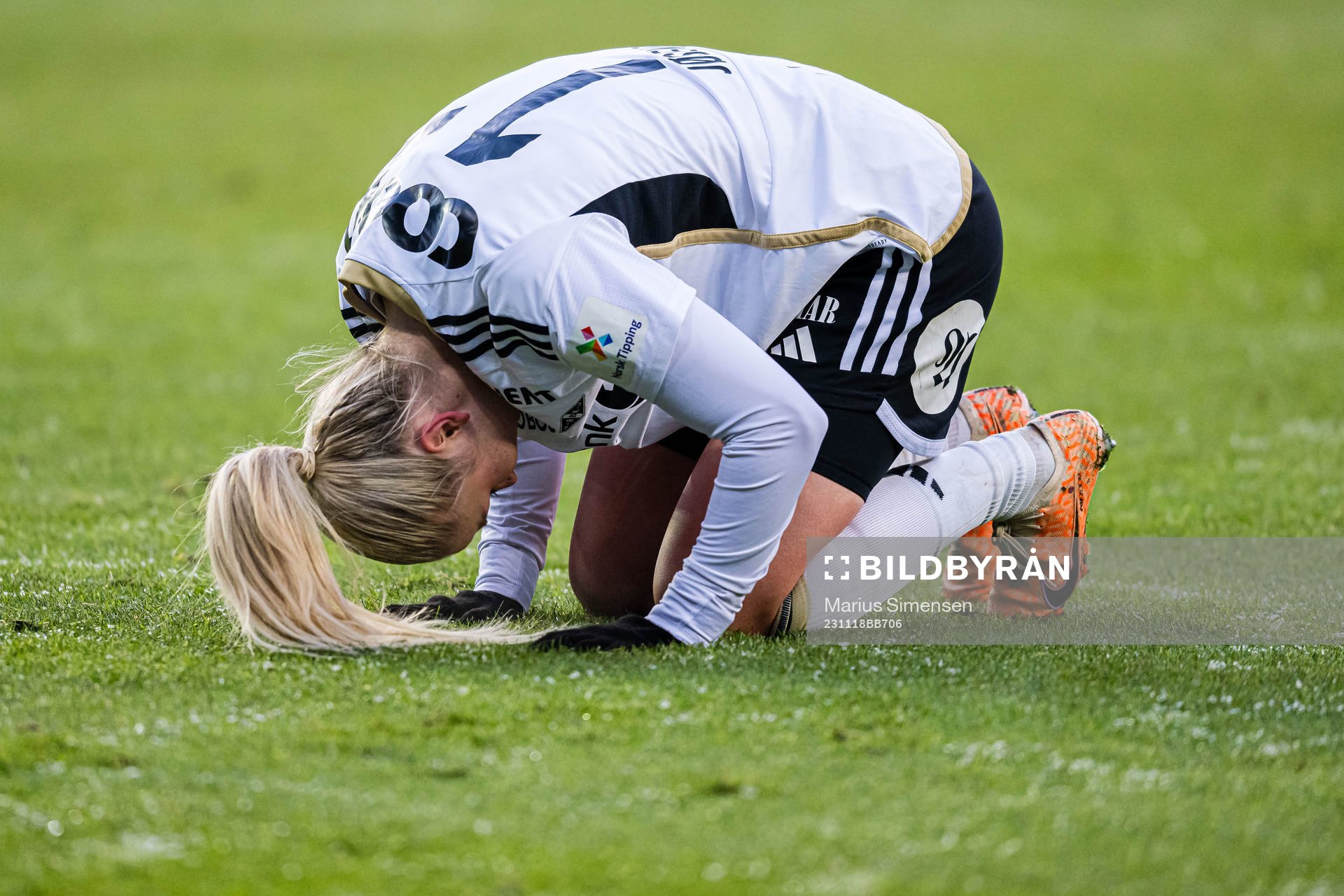 Anna Jøsendal of Rosenborg looks dejected