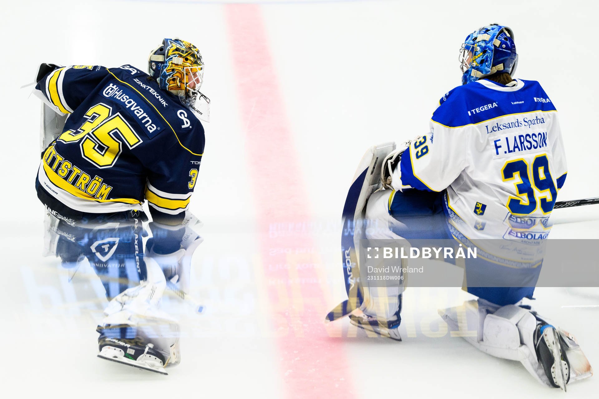 HV71s målvakt Victor Brattström  och Leksands målvakt