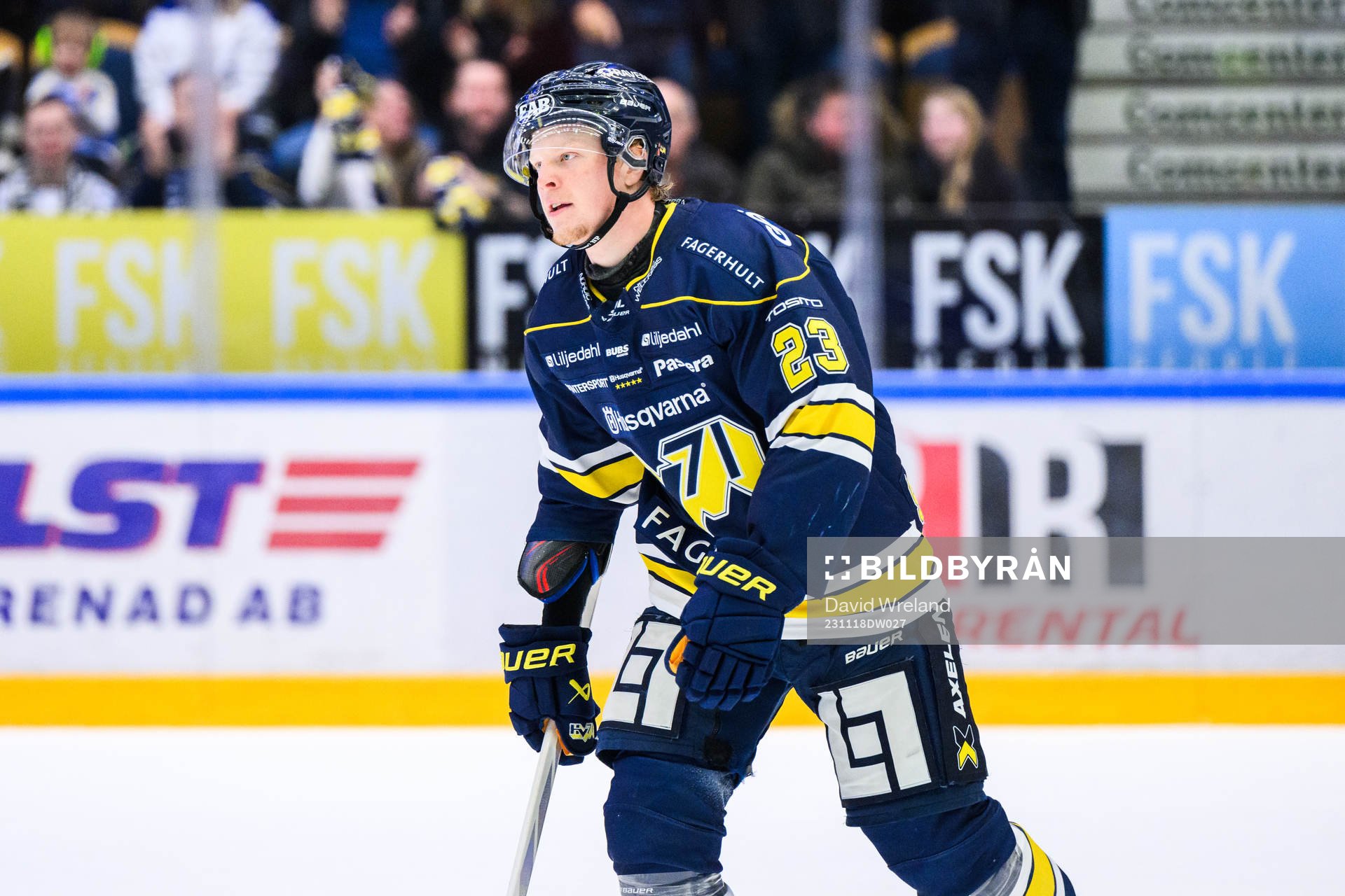 HV71s Åke Stakkestad jublar