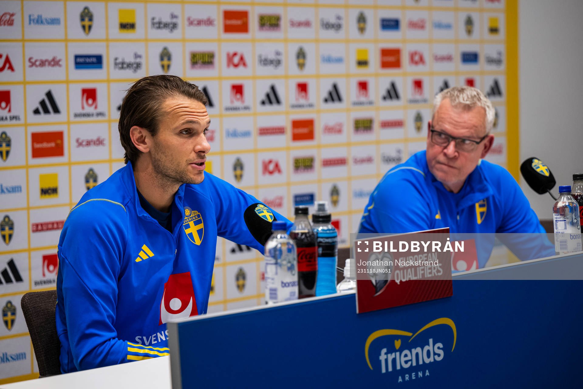 Albin Ekdal and Head coach Janne Andersson of the Swedish