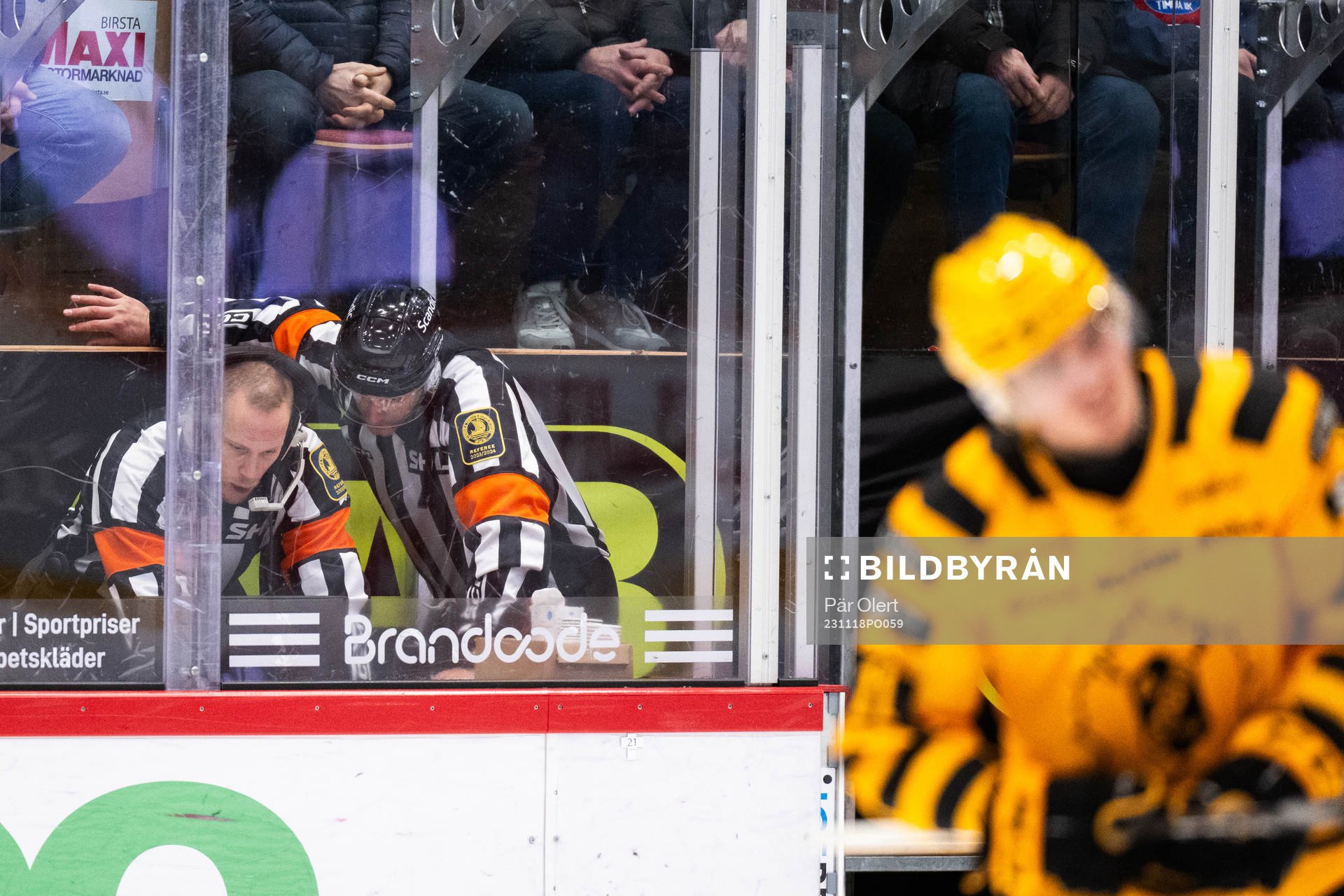 Domare Andreas Harnebring och Domare Kristoffer Folkstrand