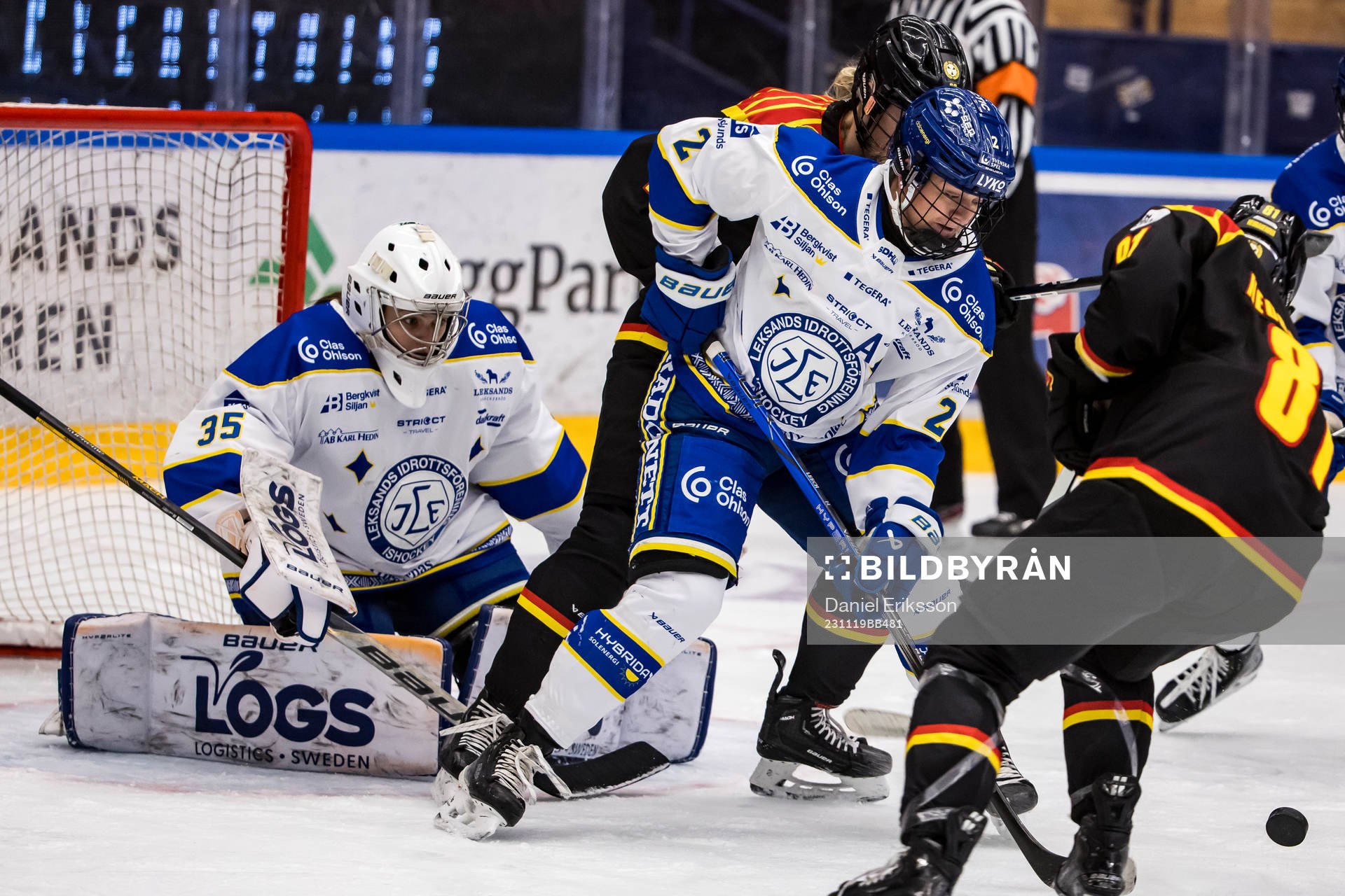 Leksands målvakt Emma Polusny och Leksands Taylor Leech