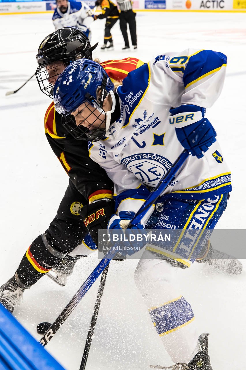Brynäs Noemi Neubauerova och Leksands Anna Elizabeth