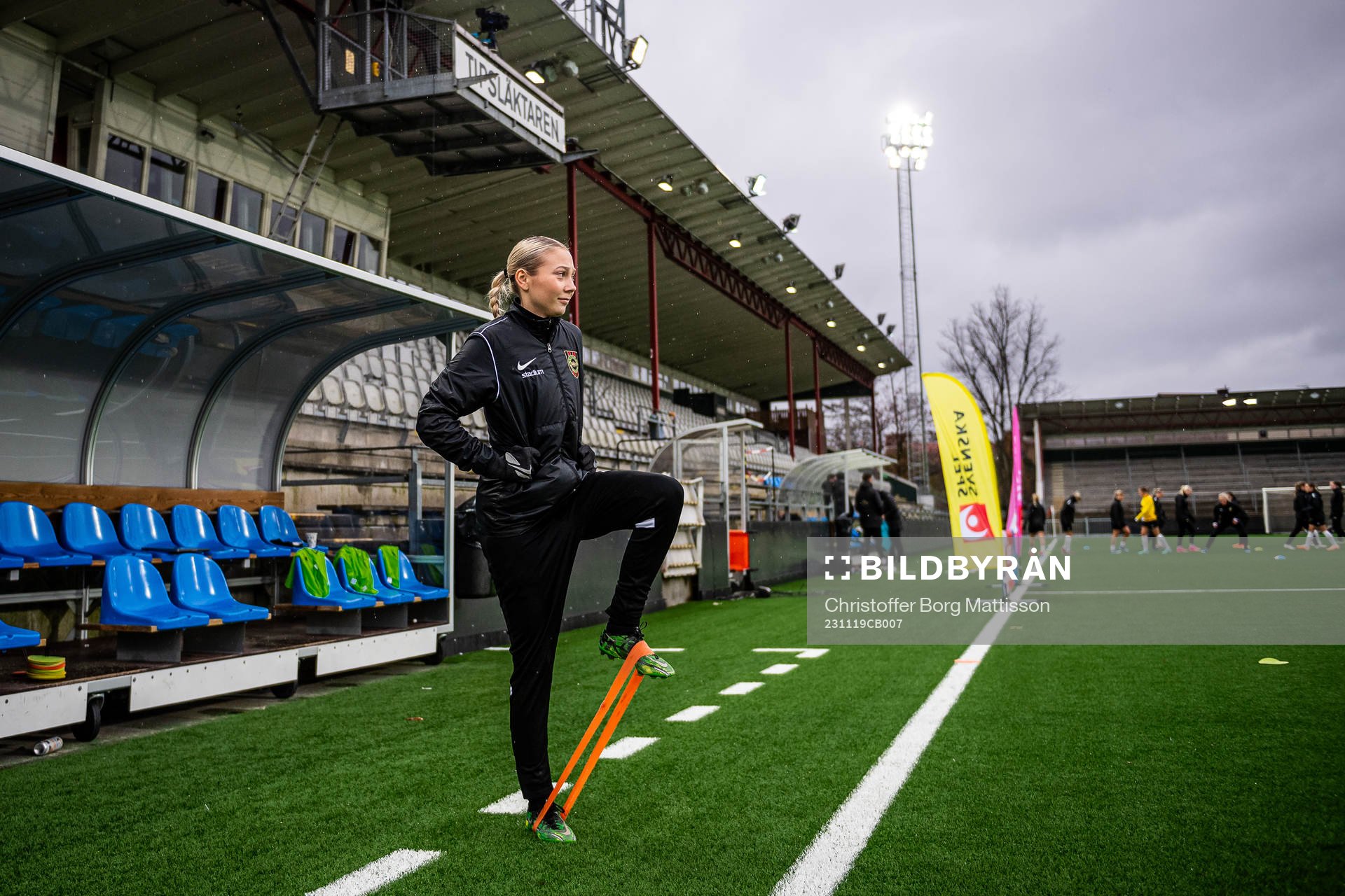 Brommapojkarnas Ellen Michelsson inför bronsmatchen i Svenska Spel F19 Slutspel 2023 mellan Brommapojkarna och Häcken den 19 november 2023 i Malmö.