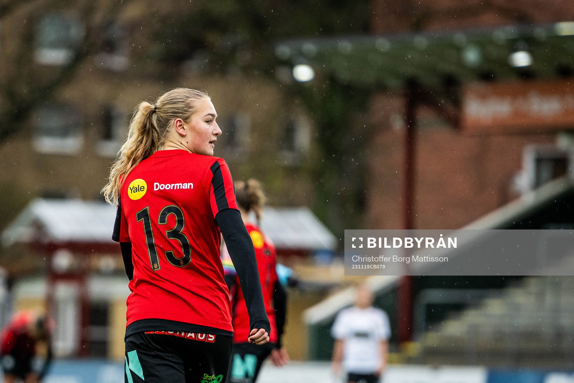 Brommapojkarnas Alice Bååthe under bronsmatchen i Svenska Spel F19 Slutspel 2023 mellan Brommapojkarna och Häcken den 19 november 2023 i Malmö.
