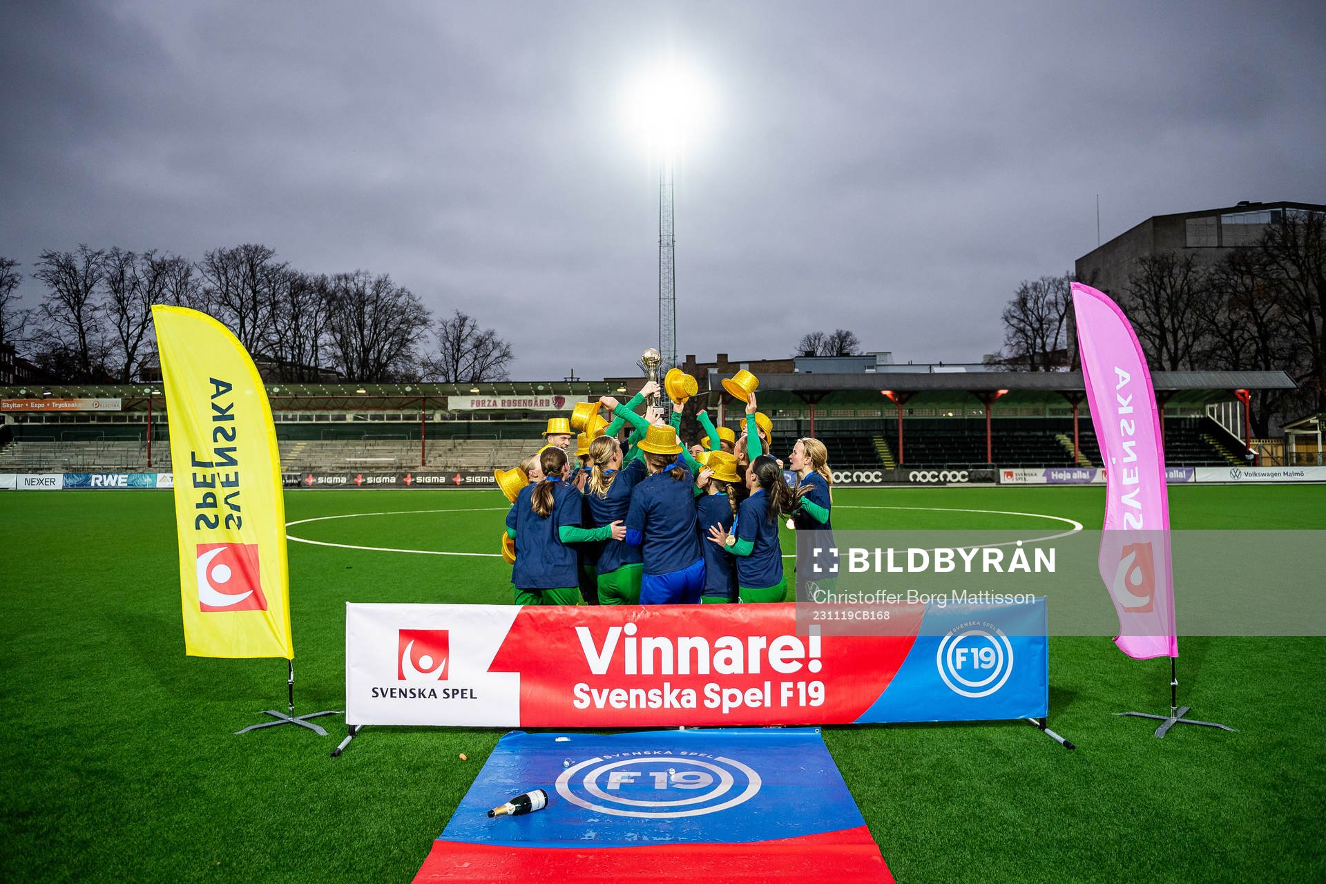Hammarbys spelare jublar