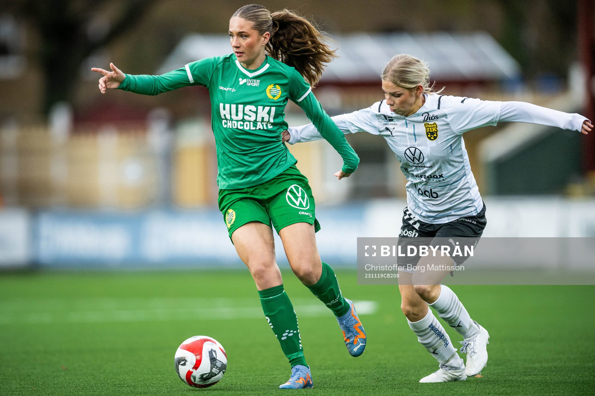 Hammarbys Carmen Cernjul och Umeås Ida Åkerlind