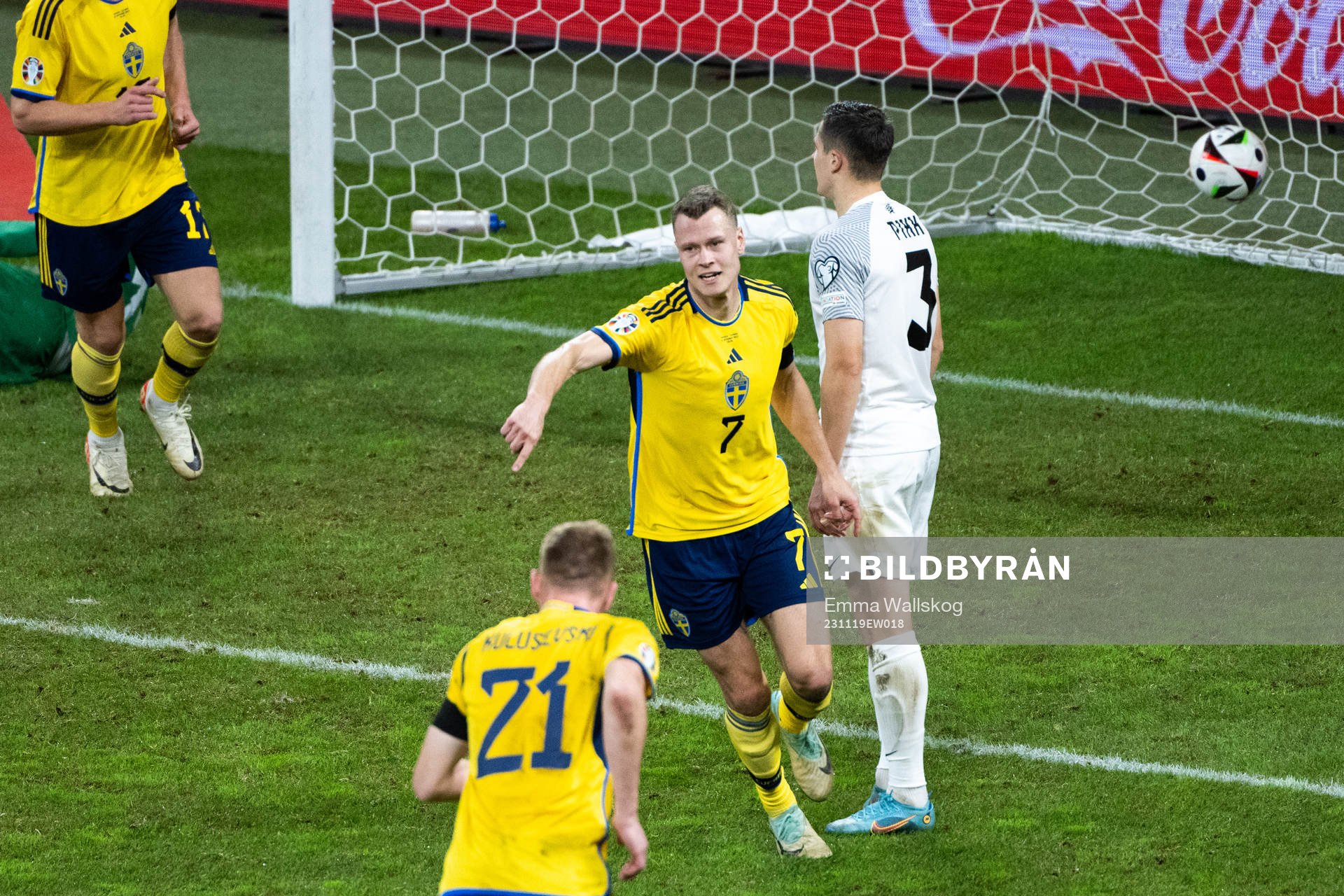 Viktor Claesson of Sweden celebrates