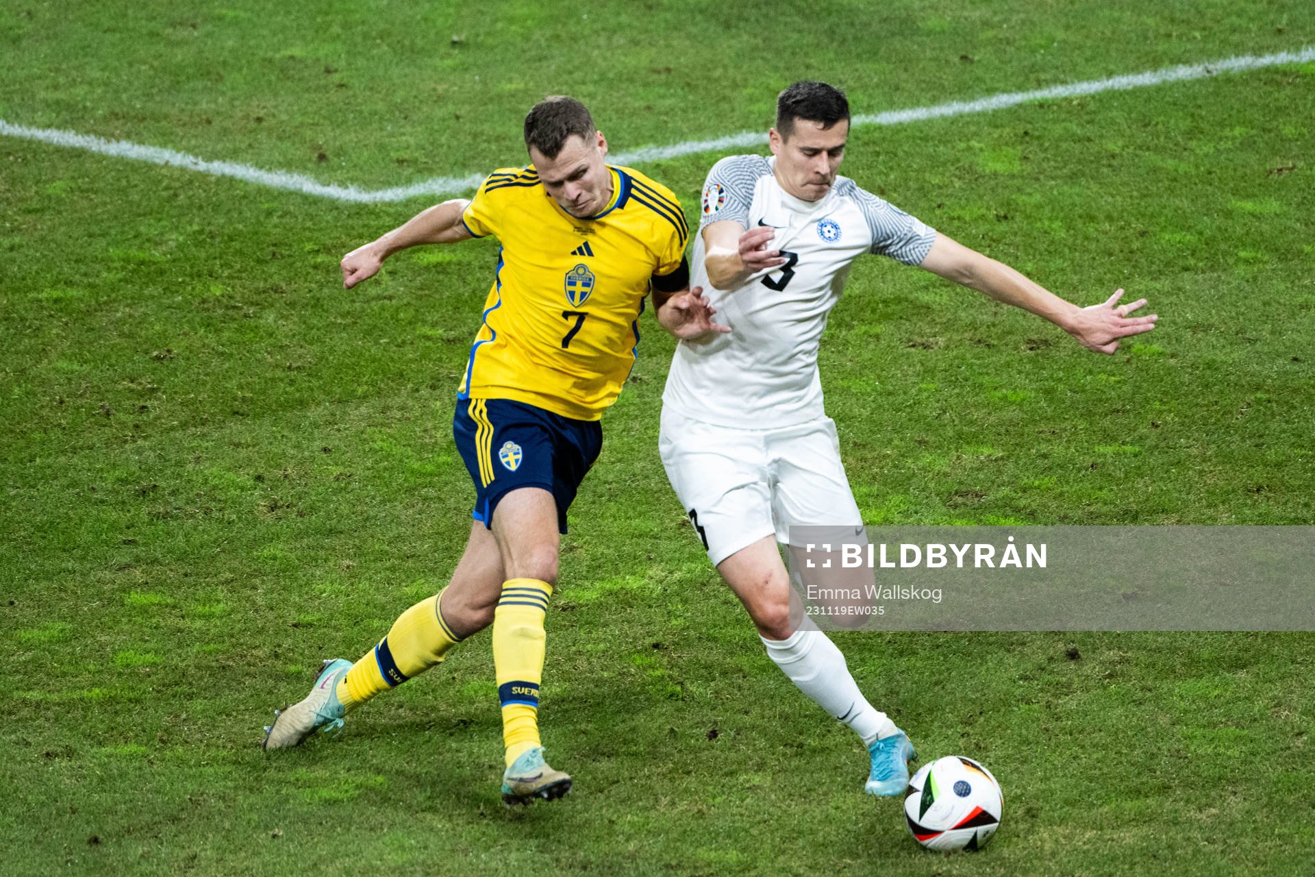 Viktor Claesson of Sweden and Artur Pikk of Estonia