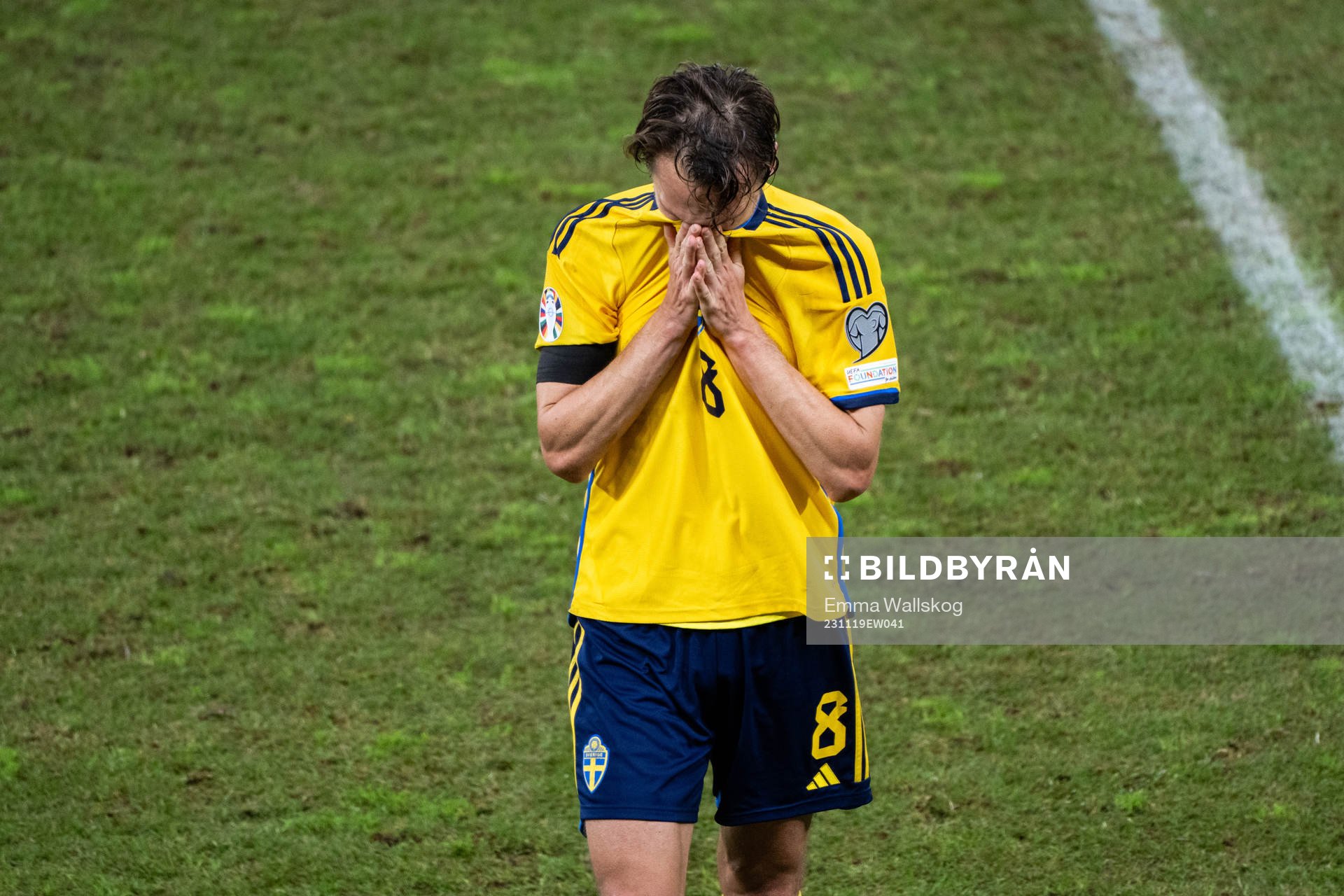 Albin Ekdal of Sweden is exchanged