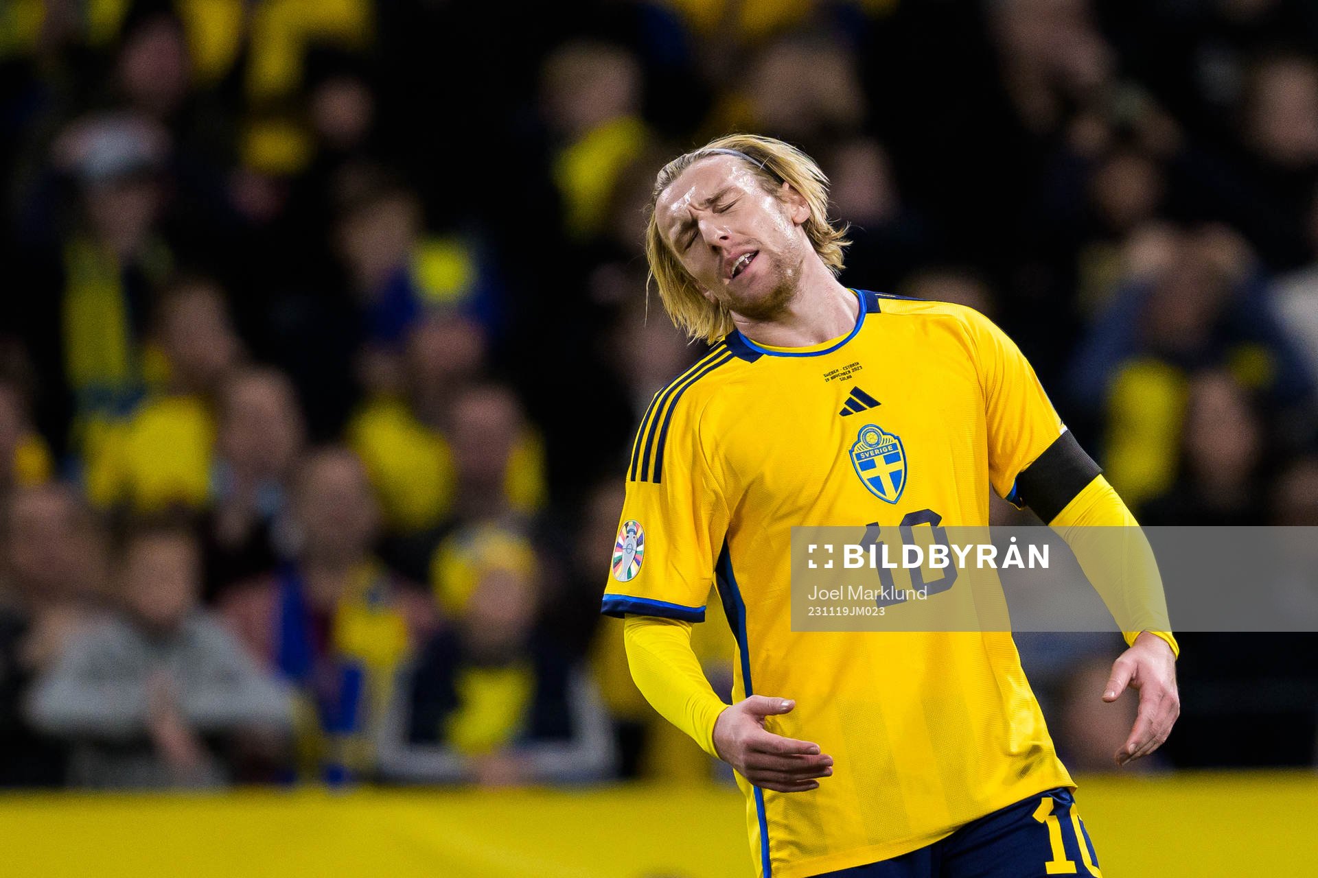 Emil Forsberg of Sweden looks dejected