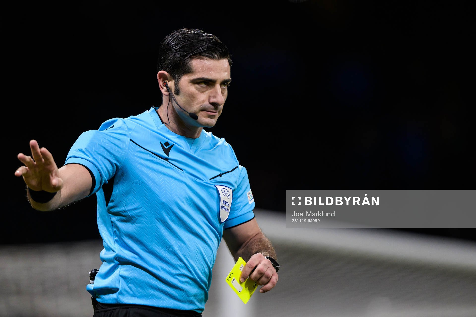 Referee Fabio Maresca