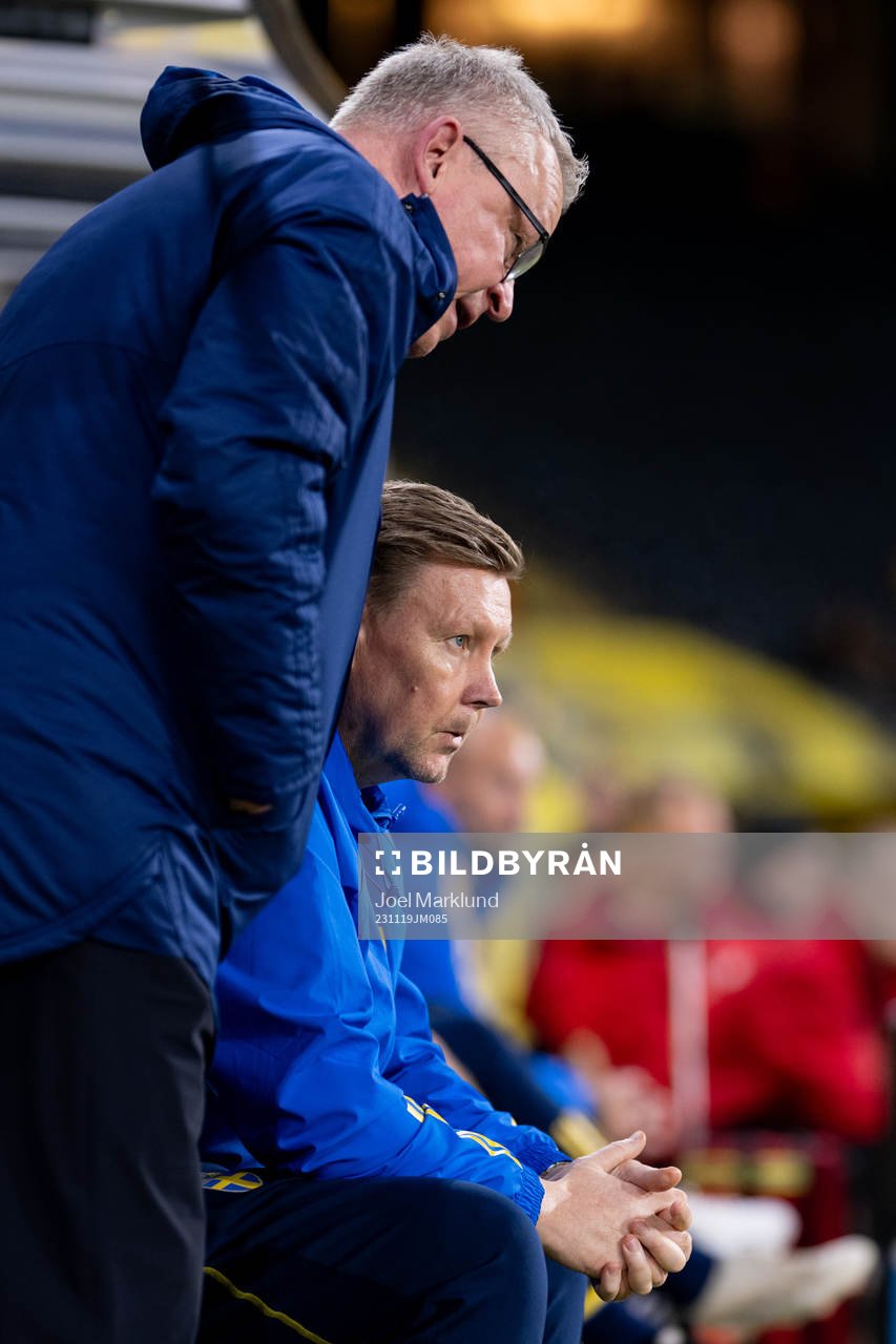 Head coach Janne Andersson and assistant coach Peter