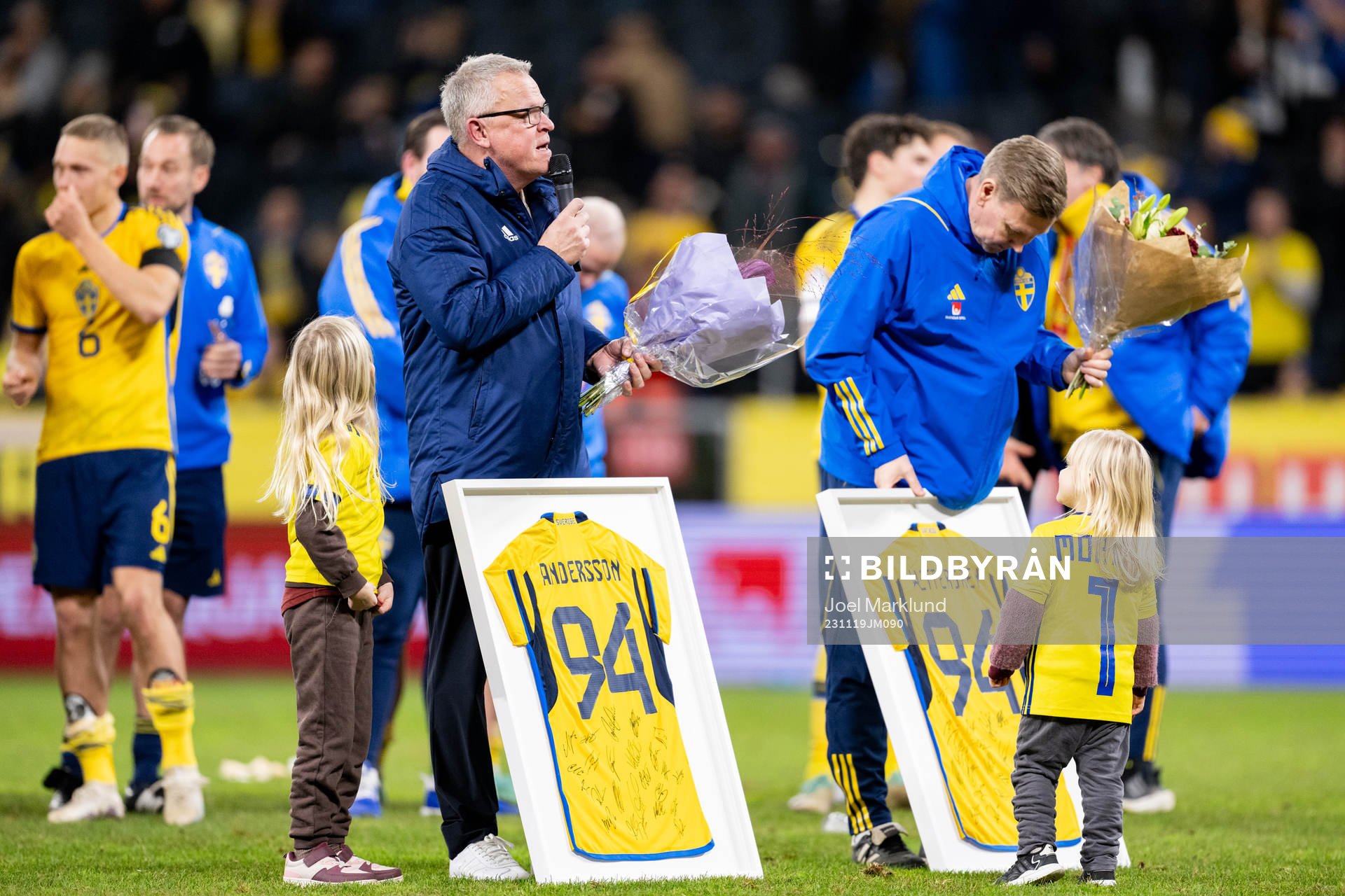 Head coach Janne Andersson  and Assistant coach Peter