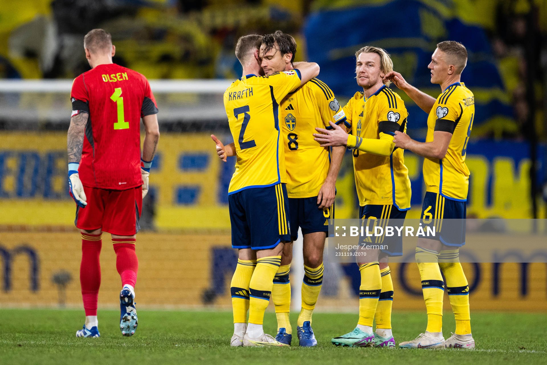 Albin Ekdal of Sweden is exchanged