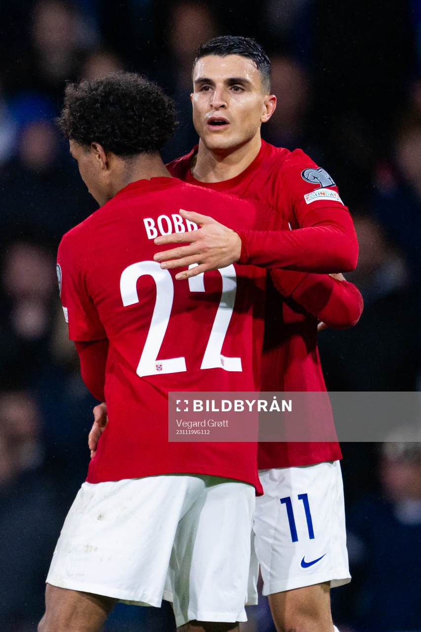 Mohamed Elyounoussi of Norway celebrates with teammate