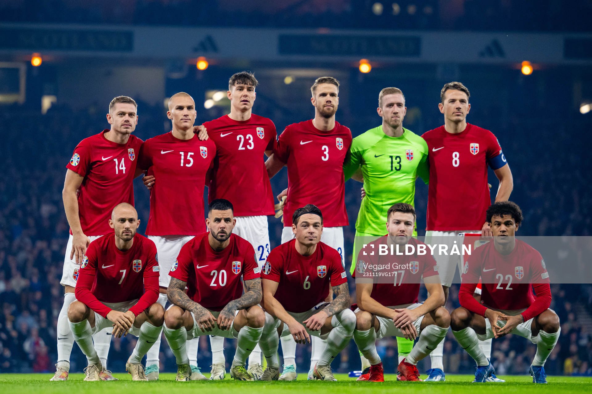 The starting eleven of Norway pose for a team photo