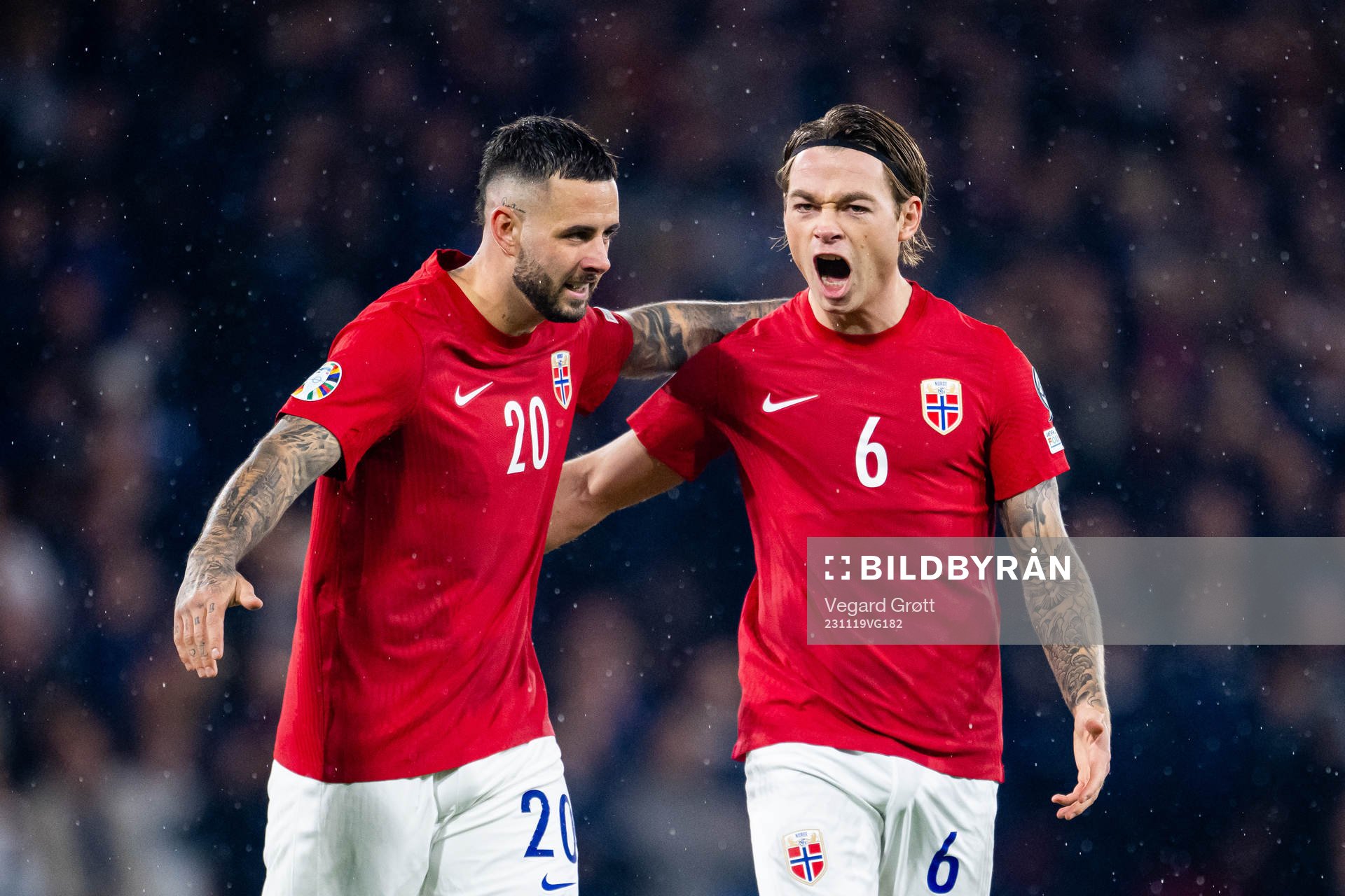 Aron Dønnum of Norway celebrates with teammate Patrick Berg