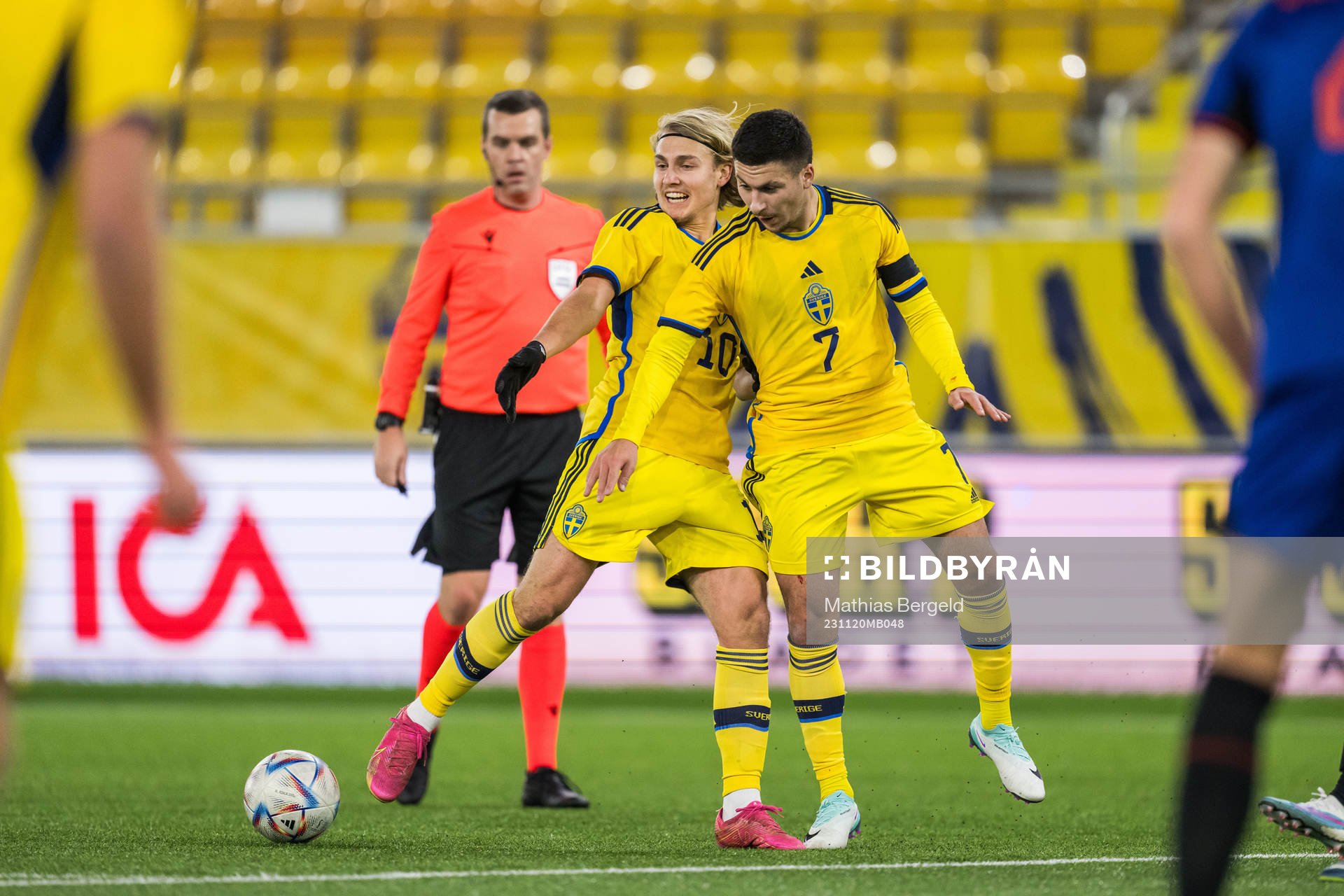 Sebastian Nanasi and Roony Bardghji of Sweden