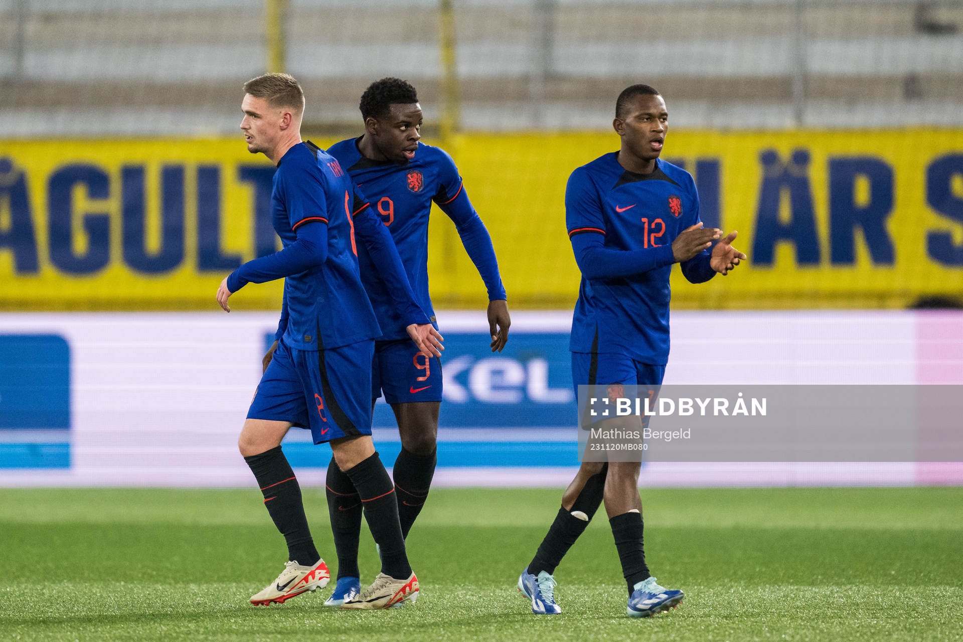 Noah Ohio of Netherlands celebrates