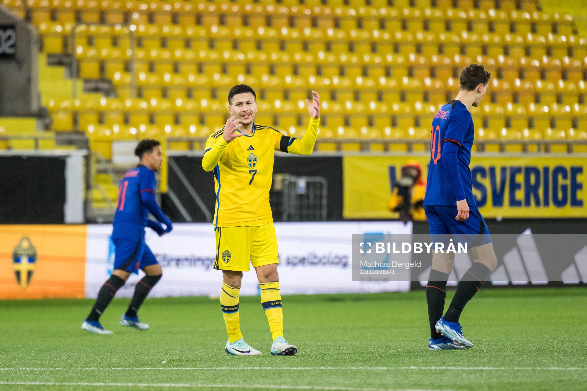 Roony Bardghji of Sweden looks dejected