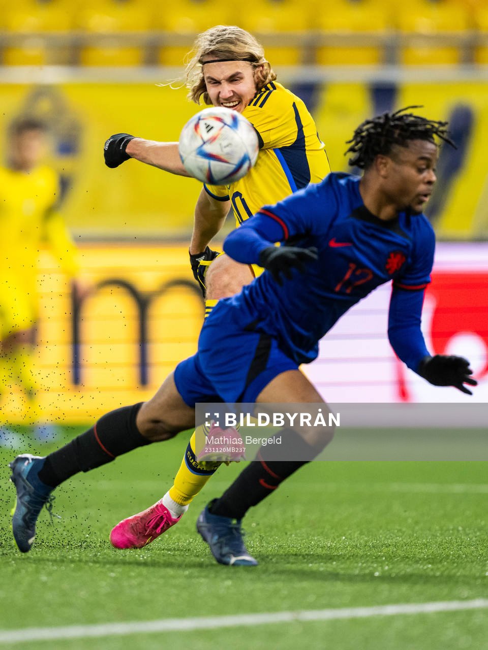 Sebastian Nanasi of Sweden scores 1-0 past Neraysho Kasanwirjo of Netherlands during the UEFA European Under-21 Qualifier football match between Sweden and Netherlands on November 20, 2023 in Borås. 