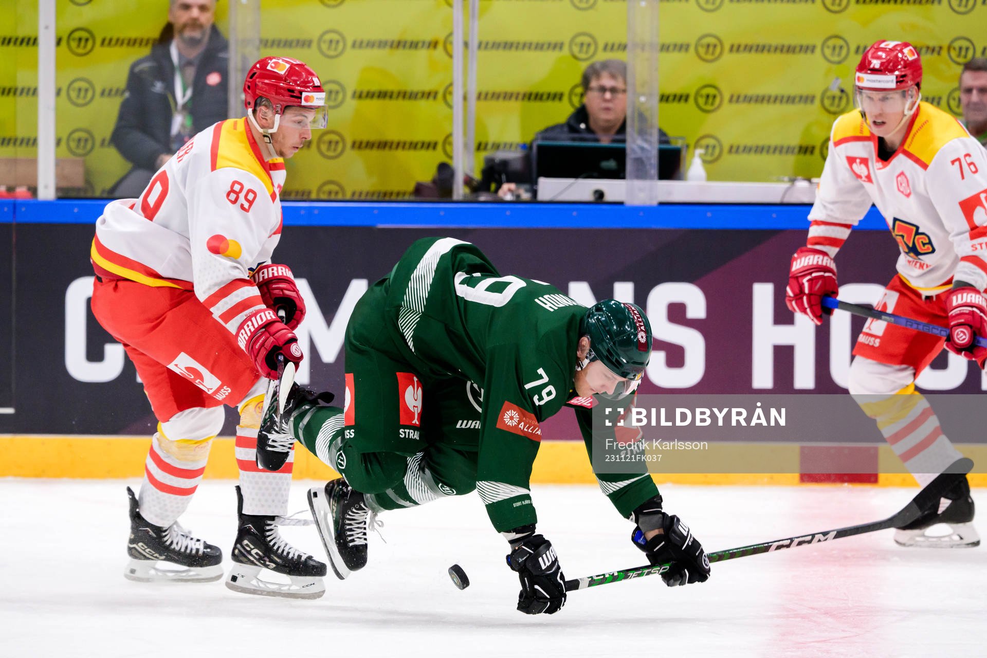 Tino Kessler of EHC Biel-Bienne and Patrik Lundh of