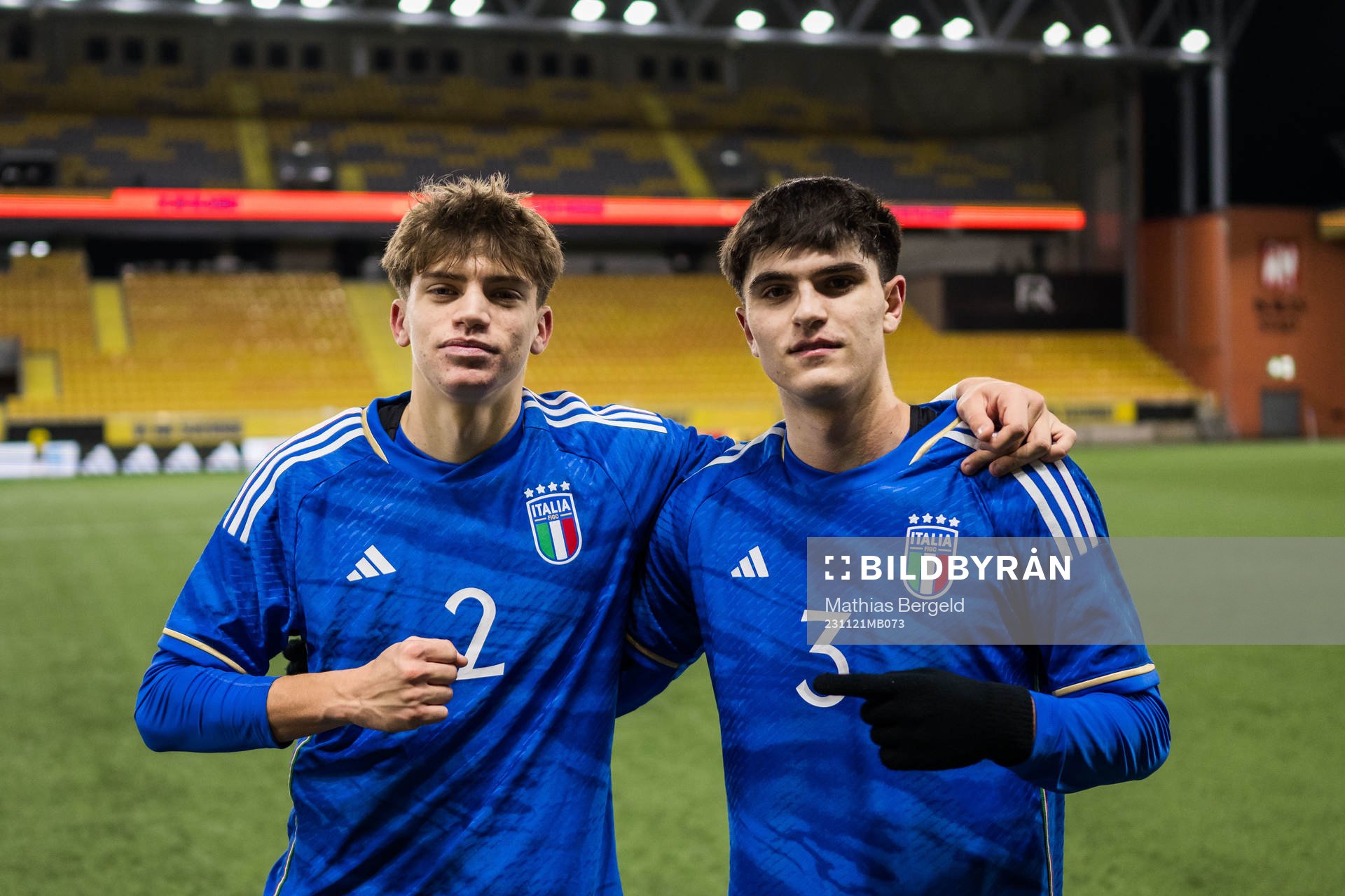 Italiens Marco Palestra och Davide Bartesaghi jublar