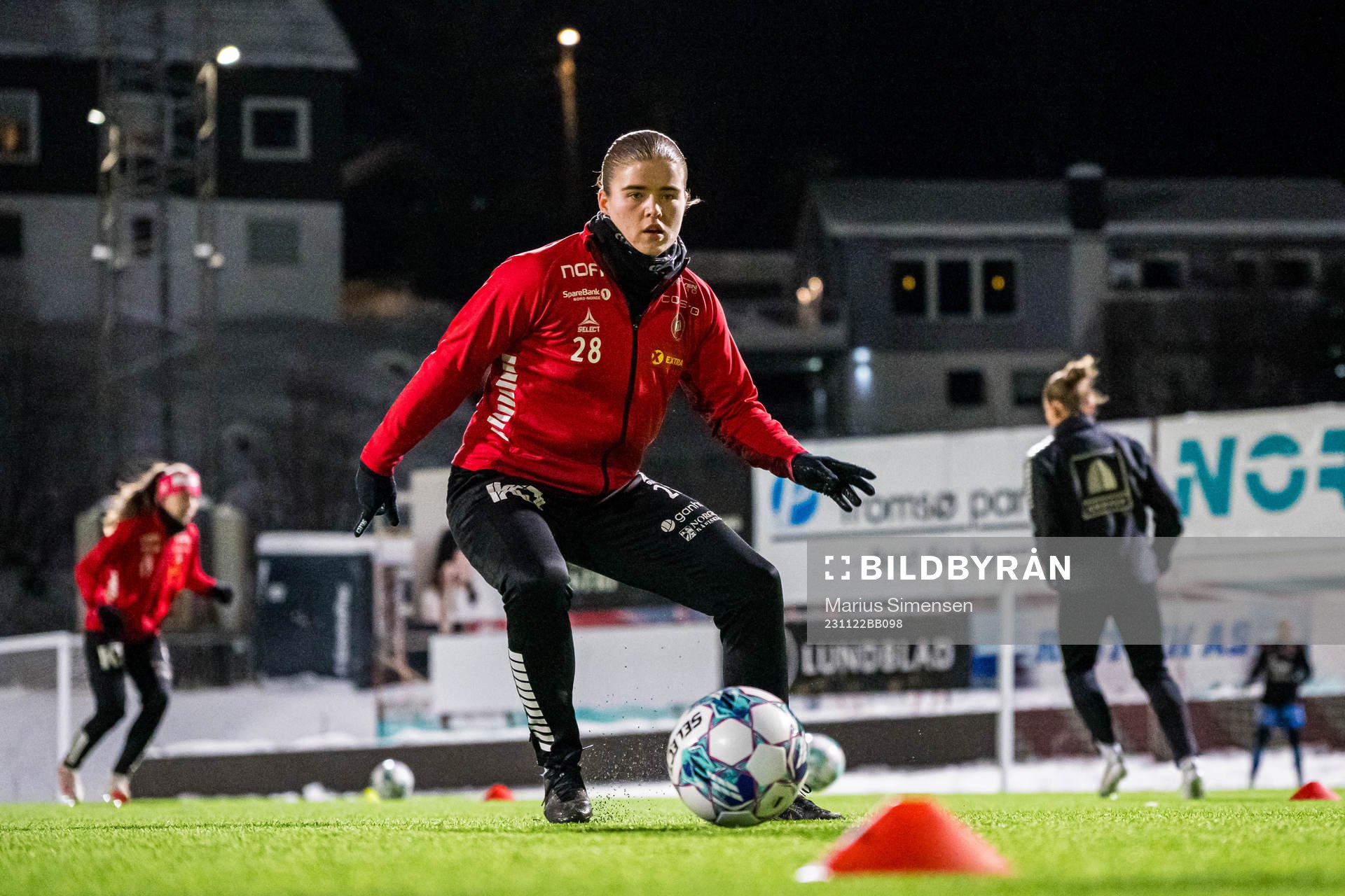 Mali Motrøen Trøan of TIL 2020 warms up