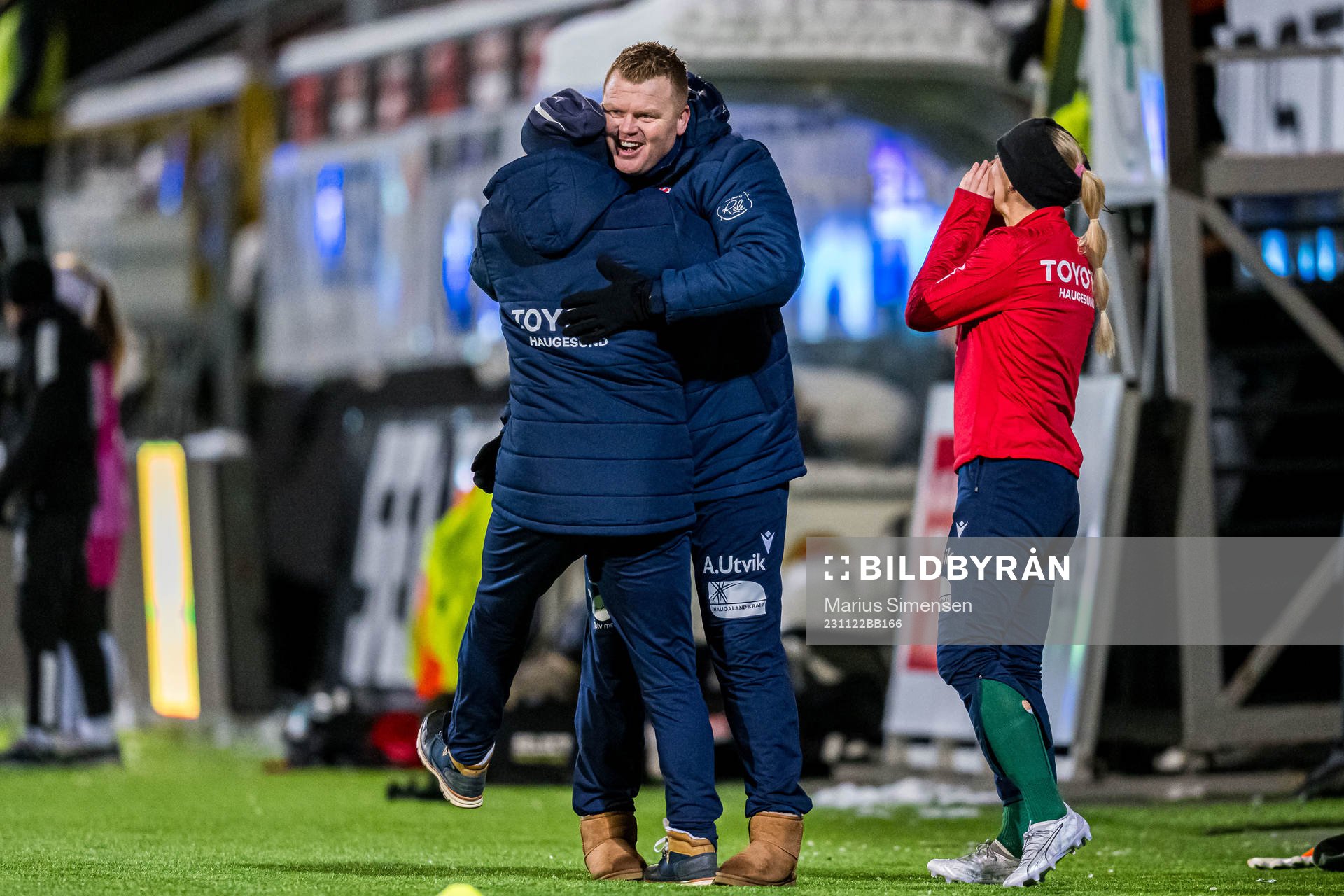 John Arne Riise, head coach of Avaldsnes, celebrates