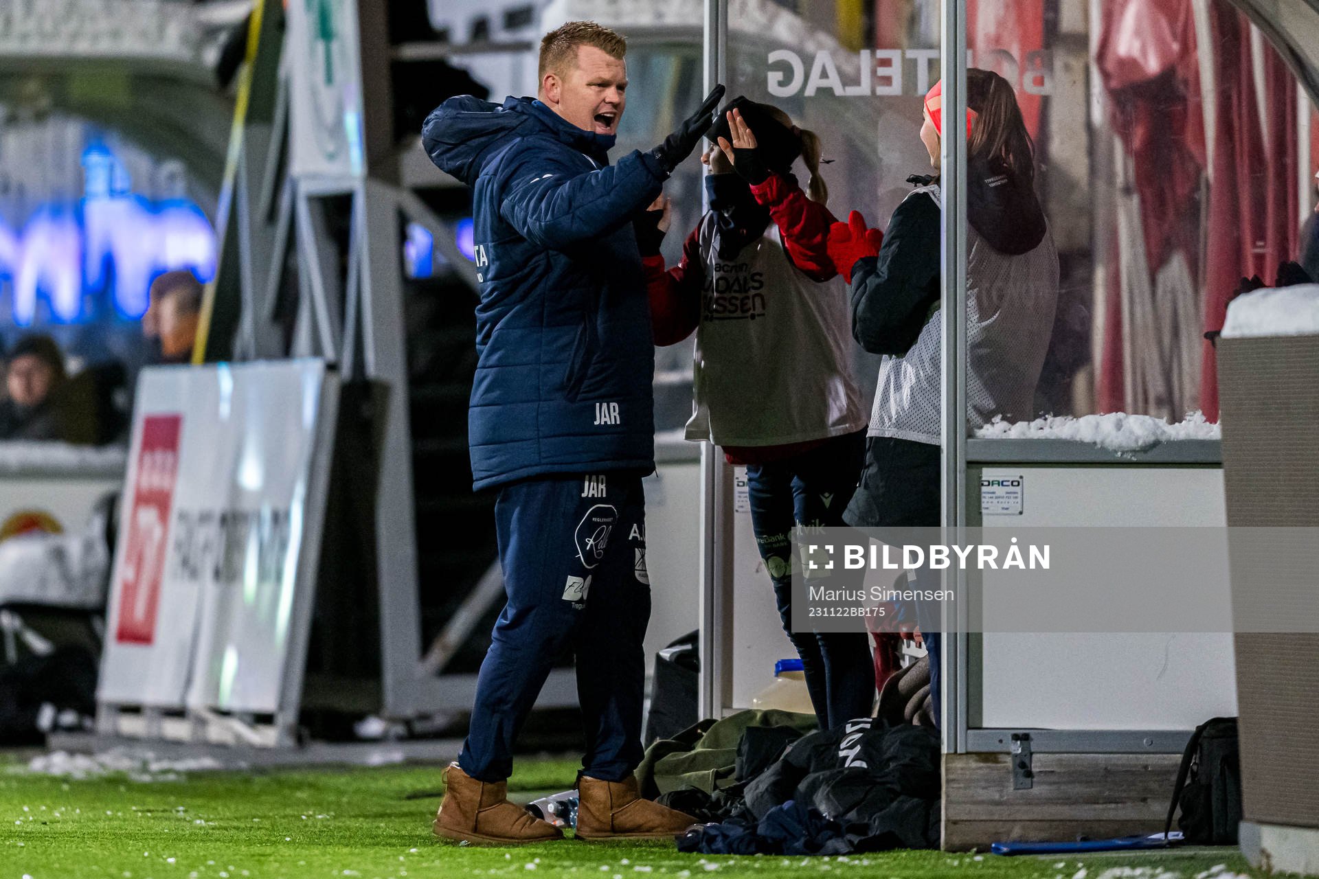 John Arne Riise, head coach of Avaldsnes, celebrates