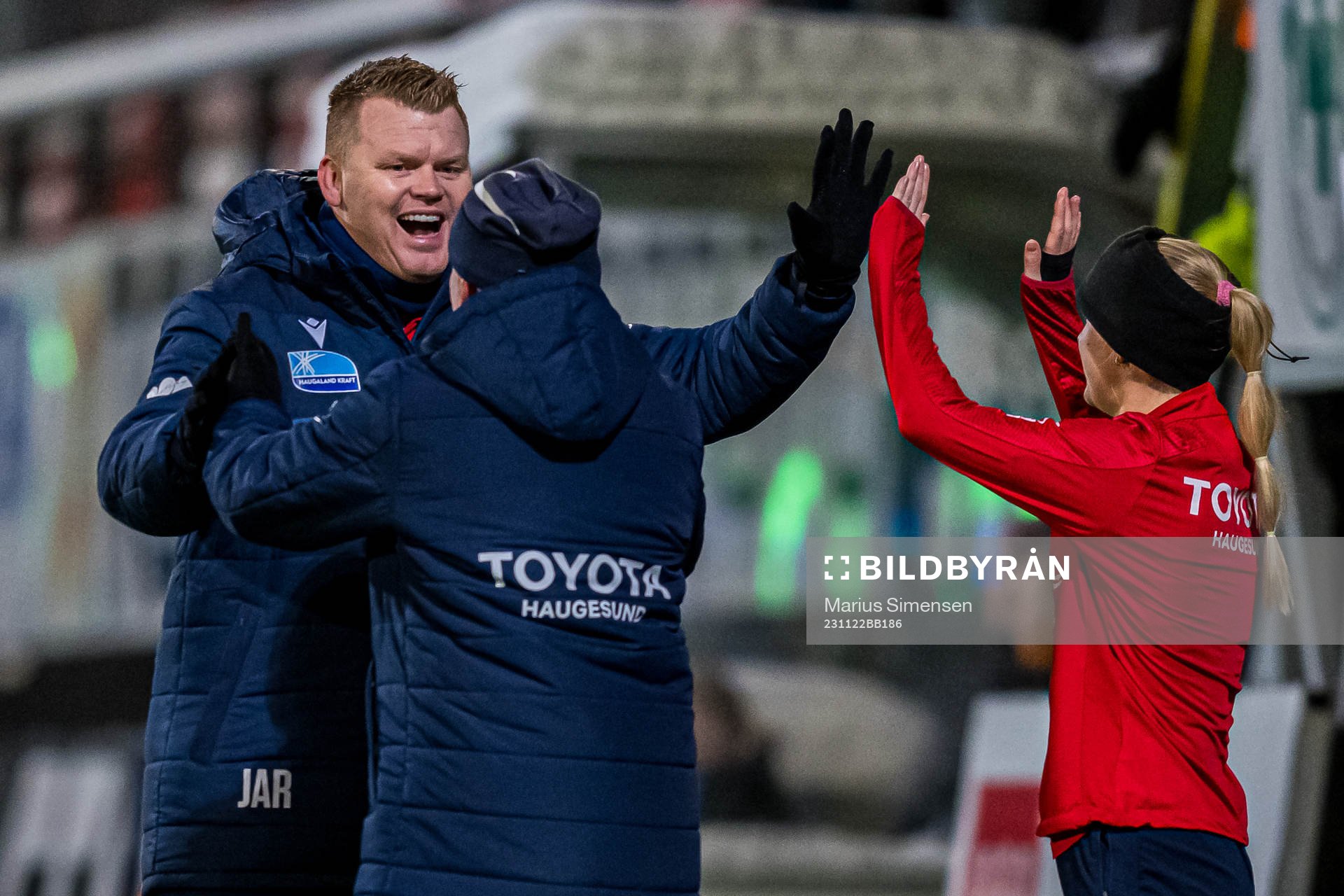 John Arne Riise, head coach of Avaldsnes, celebrates