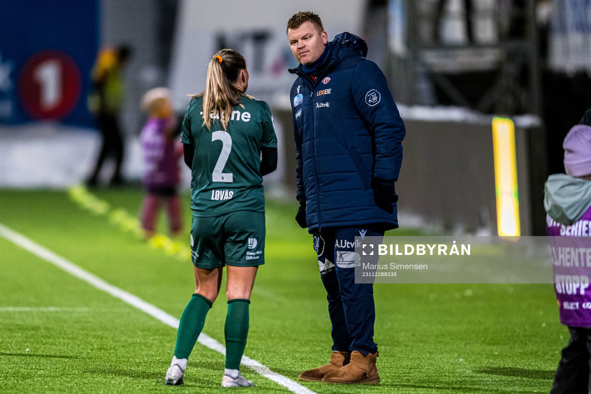 Selma Løvås of Avaldsnes and John Arne Riise, head coach