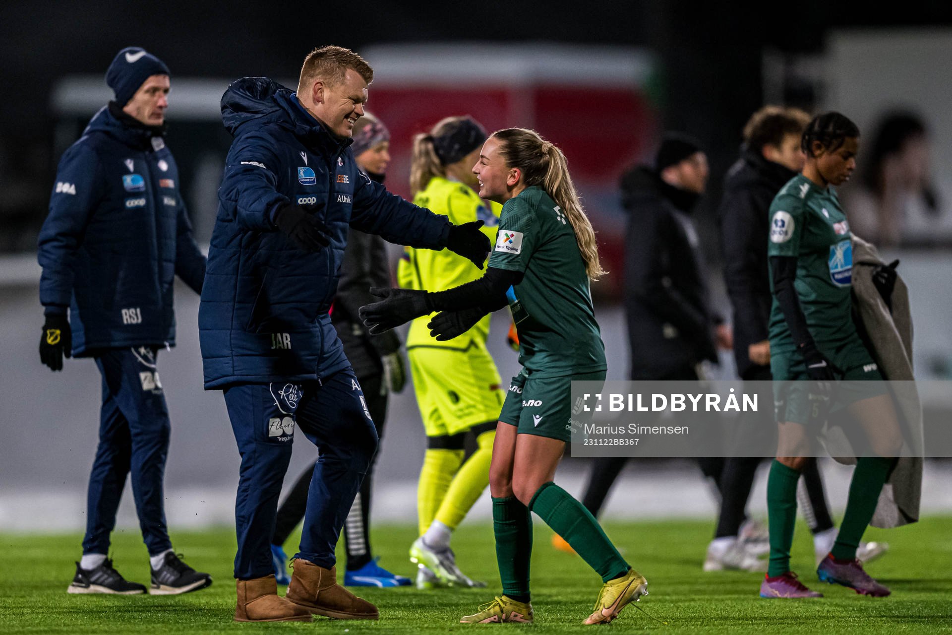 John Arne Riise, head coach of Avaldsnes, and Ingrid Lovise Jåstad of Avaldsnes celebrates after the Toppserien playoff football match between TIL 2020 and Avaldsnes on November 22, 2023 in Tromsø.