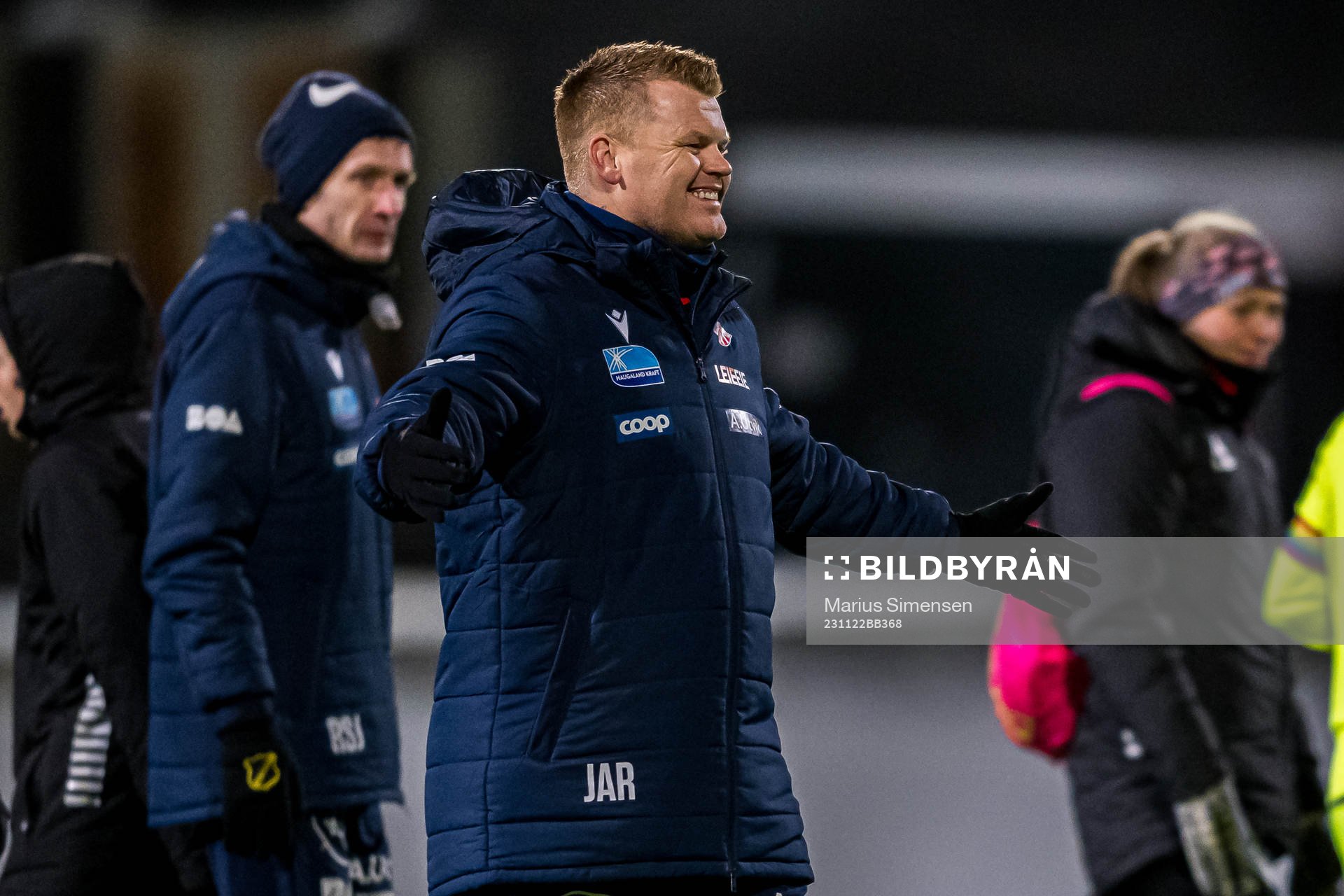 John Arne Riise, head coach of Avaldsnes, celebrates