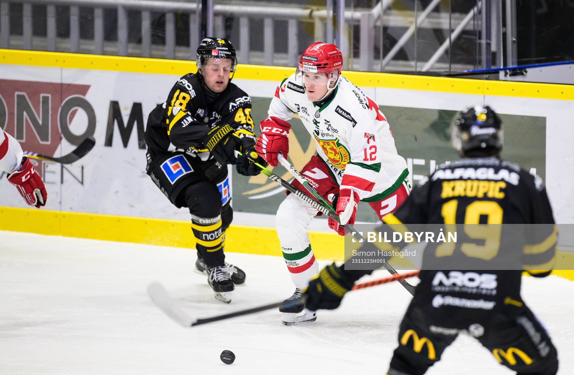 Västerås IKs Karl Andersson och Mora IKs Filip Björkman
