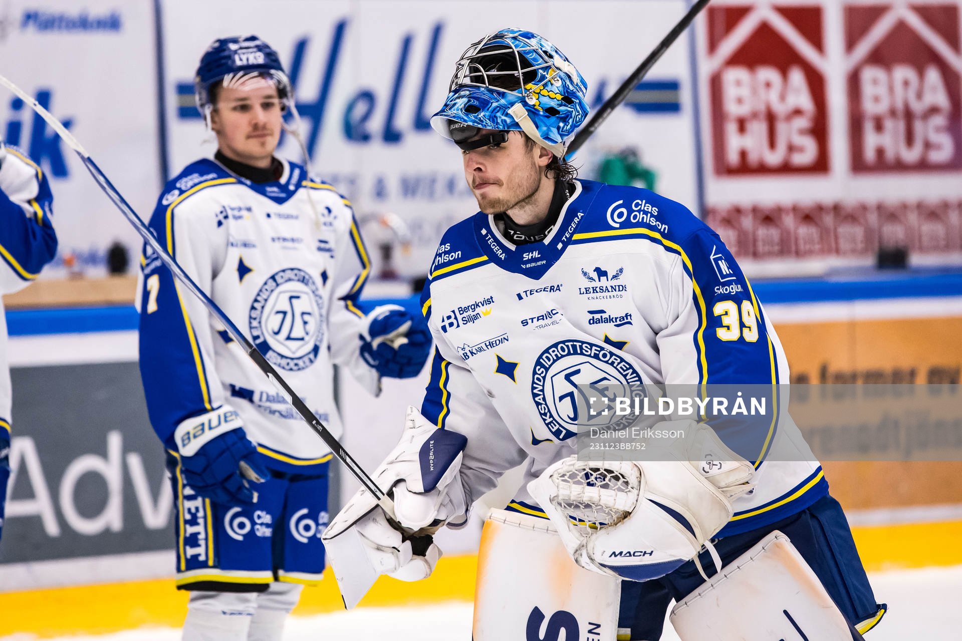 Leksands IFs målvakt Filip Larsson jublar