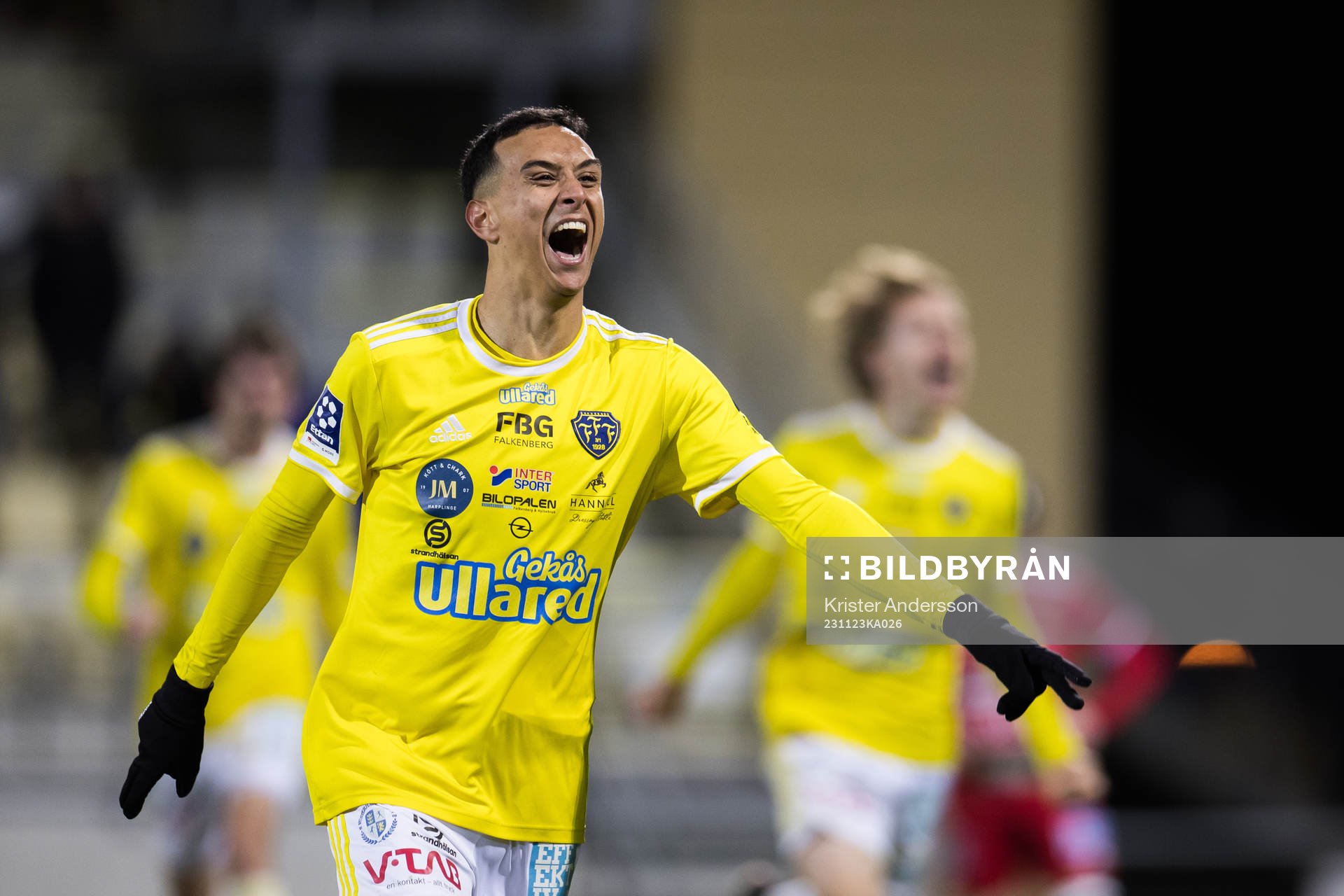 Falkenbergs Oliver Hintsa jublar