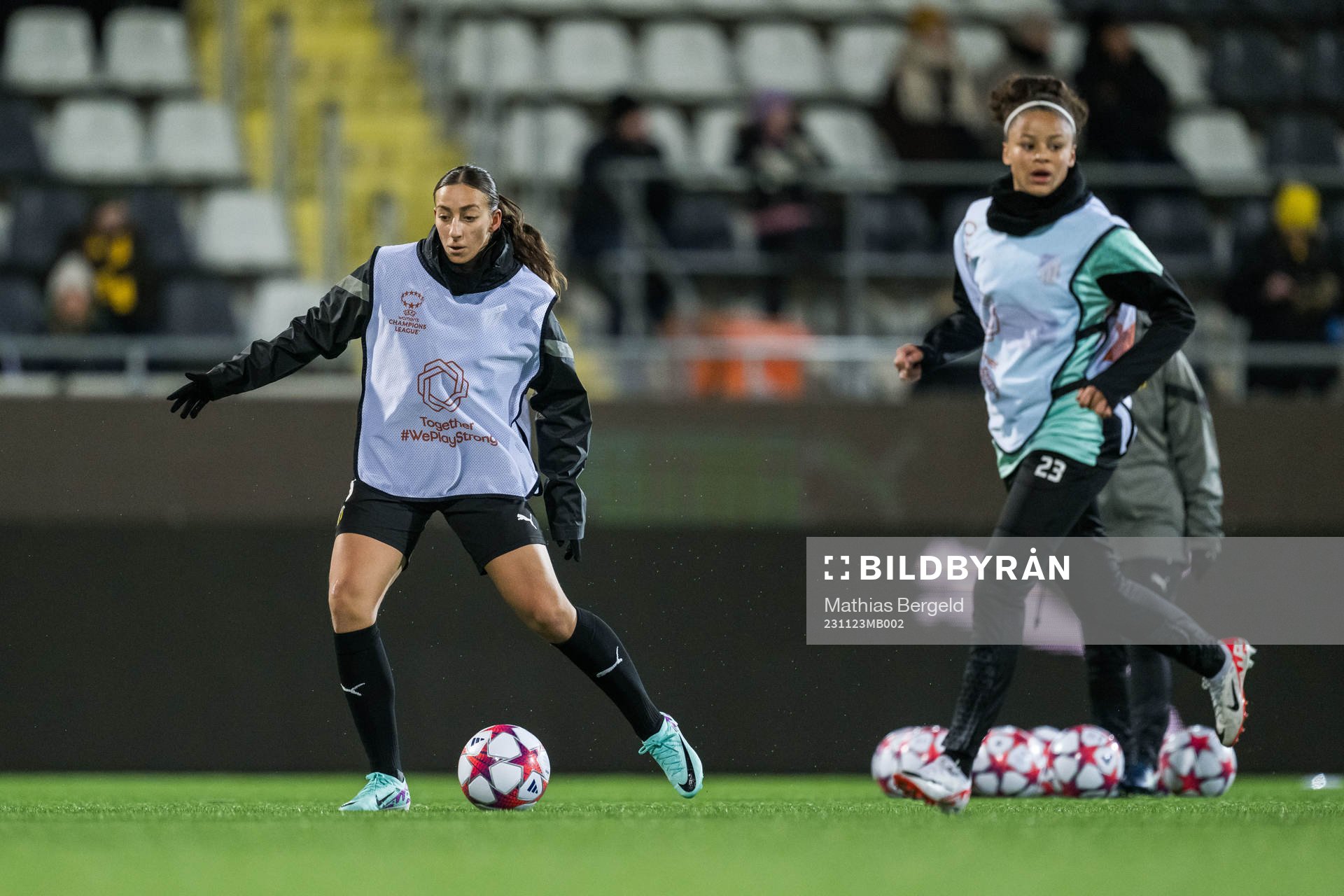 Rusul Rosa Kafaji and Felicia Schröder of Häcken