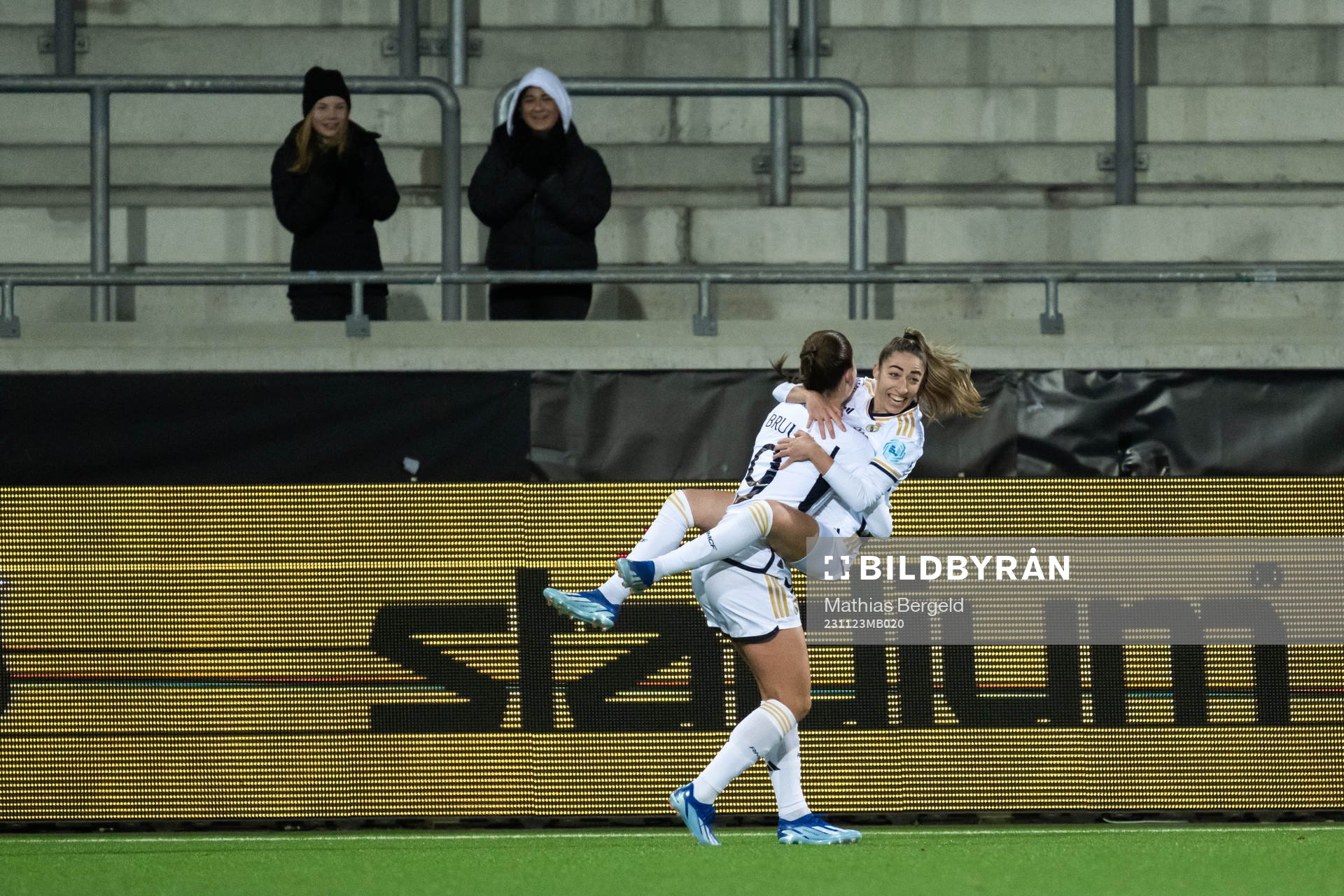 Sofie Svava, and Olga of Real Madrid celebrate