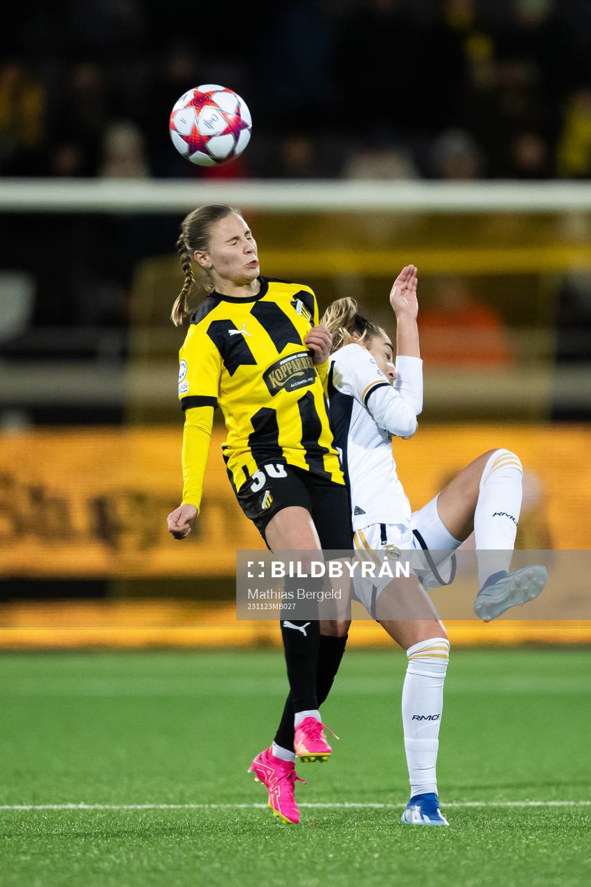 Katariina Kosola of Häcken and Olga of Real Madrid