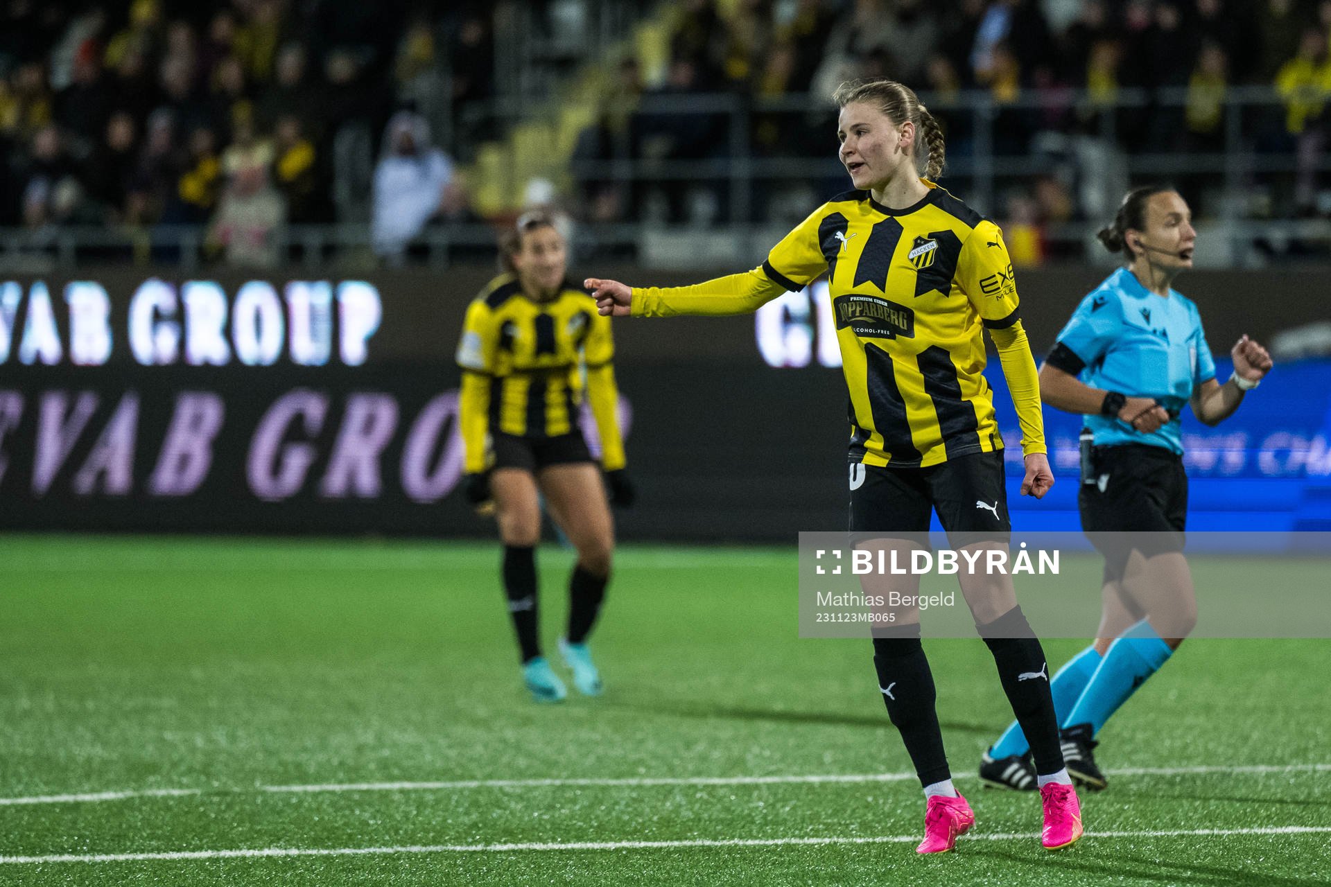 Katariina Kosola of Häcken celebrates the 2-1 goal