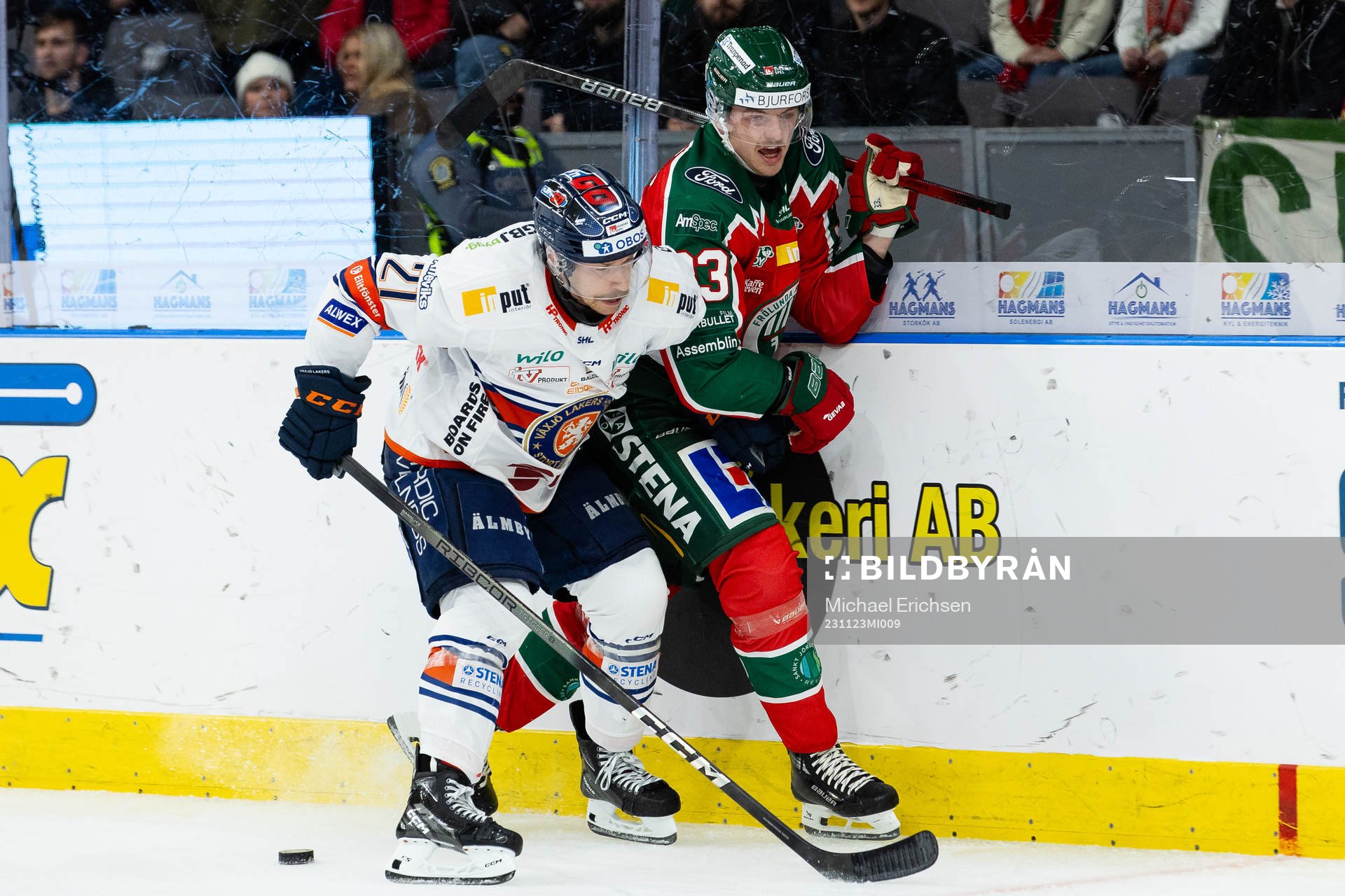 Växjös Brian Cooper och Frölundas Linus Högberg