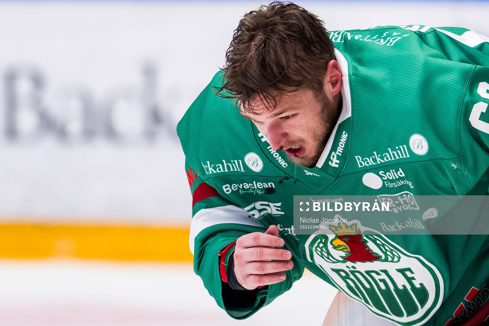 Rögles målvakt Petr Kvaca har ont