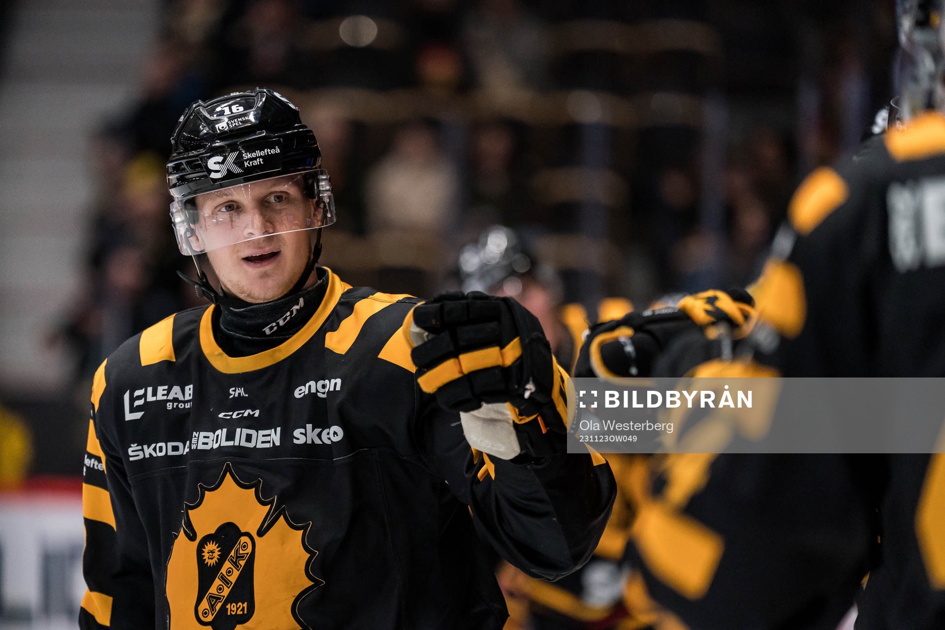 Skellefteås Linus Lindström jublar