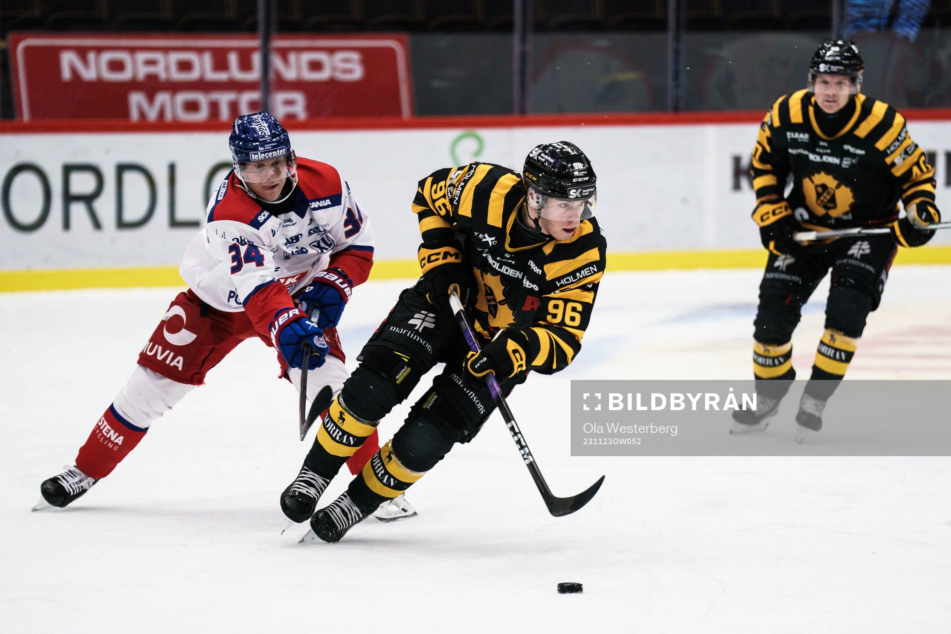 Oskarshamns Olli Palola och Skellefteås Rickard Hugg