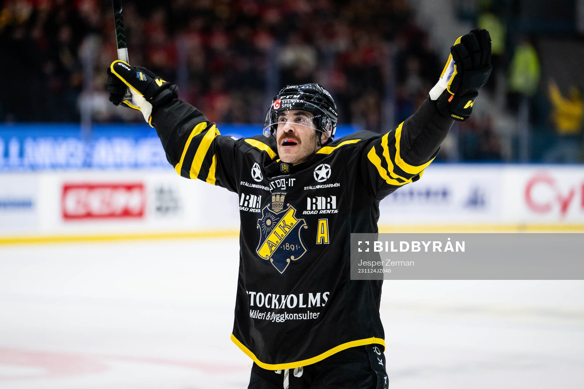 AIKs Mathew Maione jublar