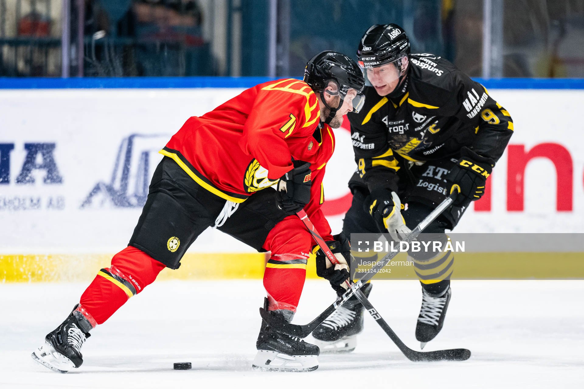 Brynäs Chad Billins och AIKs Richard Gynge